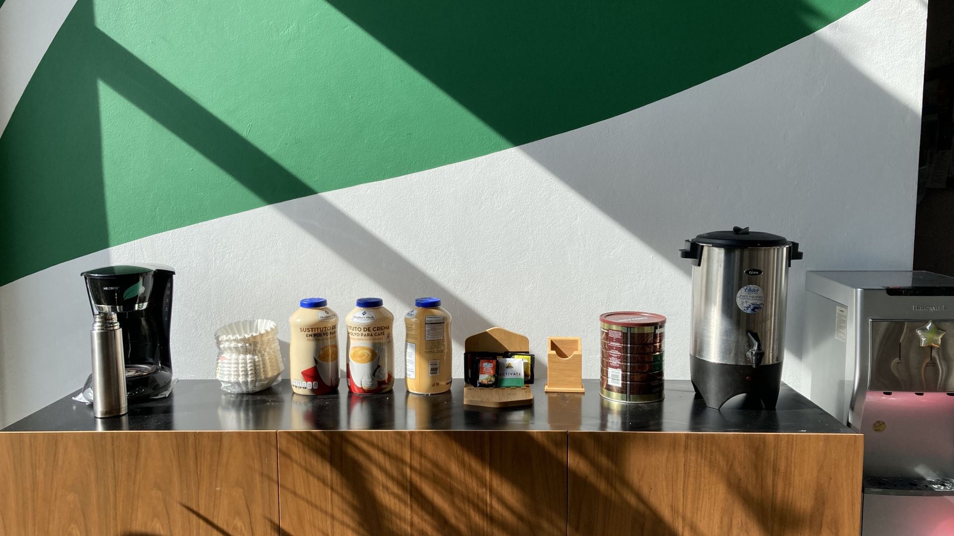 Los Amigos - Cowork image 4