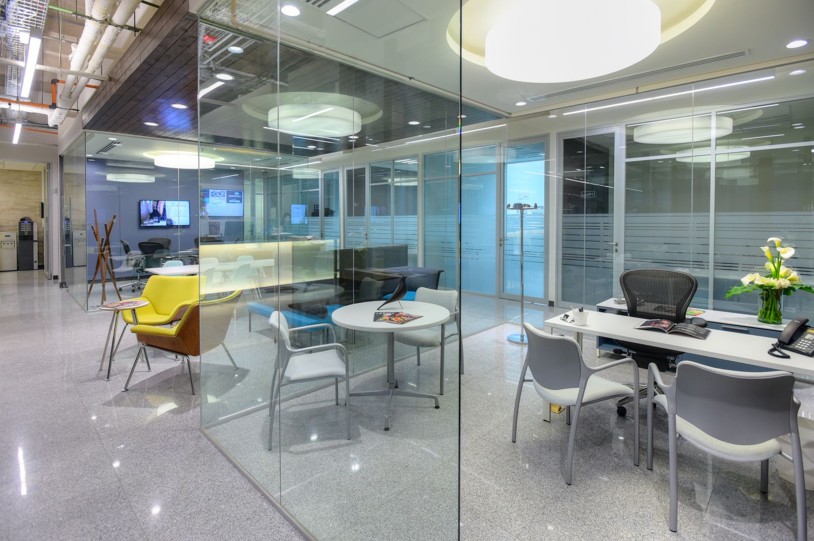 IOS OFFICES VILLAHERMOSA image 5