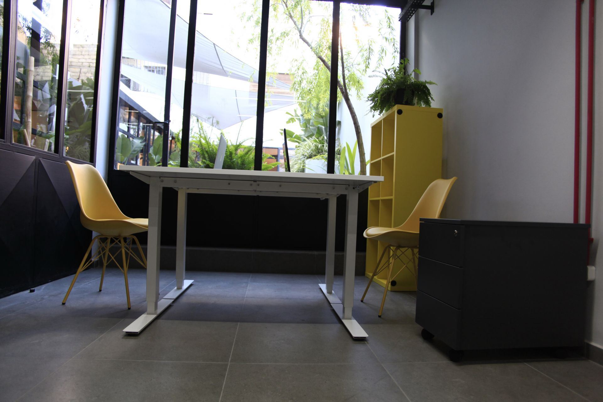 le 133 coworking space image 3