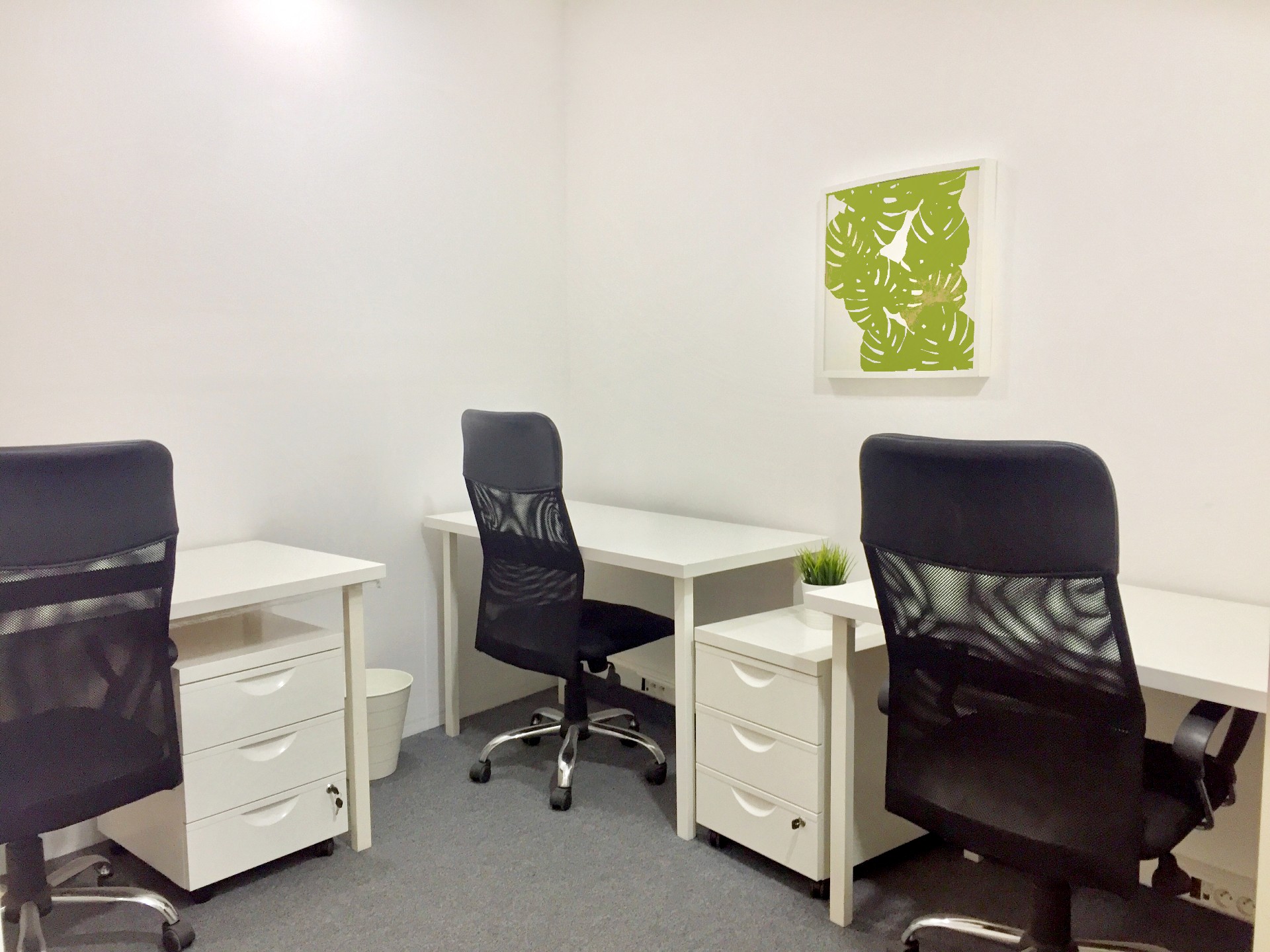 MyDesk Business Center image 4