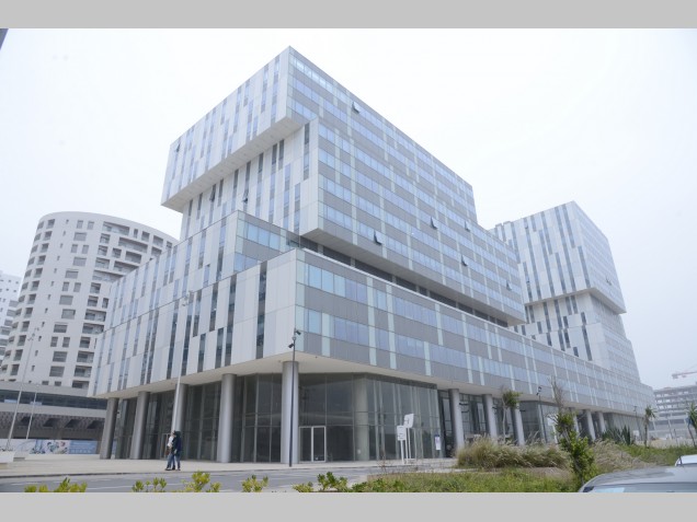 Regus Marina image 2