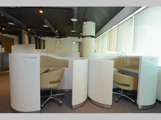 Regus Marina image 5
