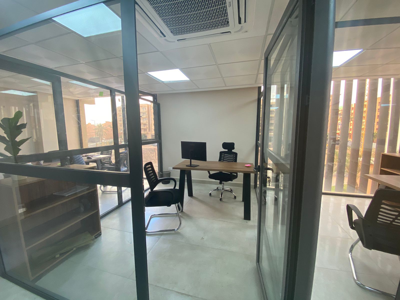 Cowork in Majorelle image 5