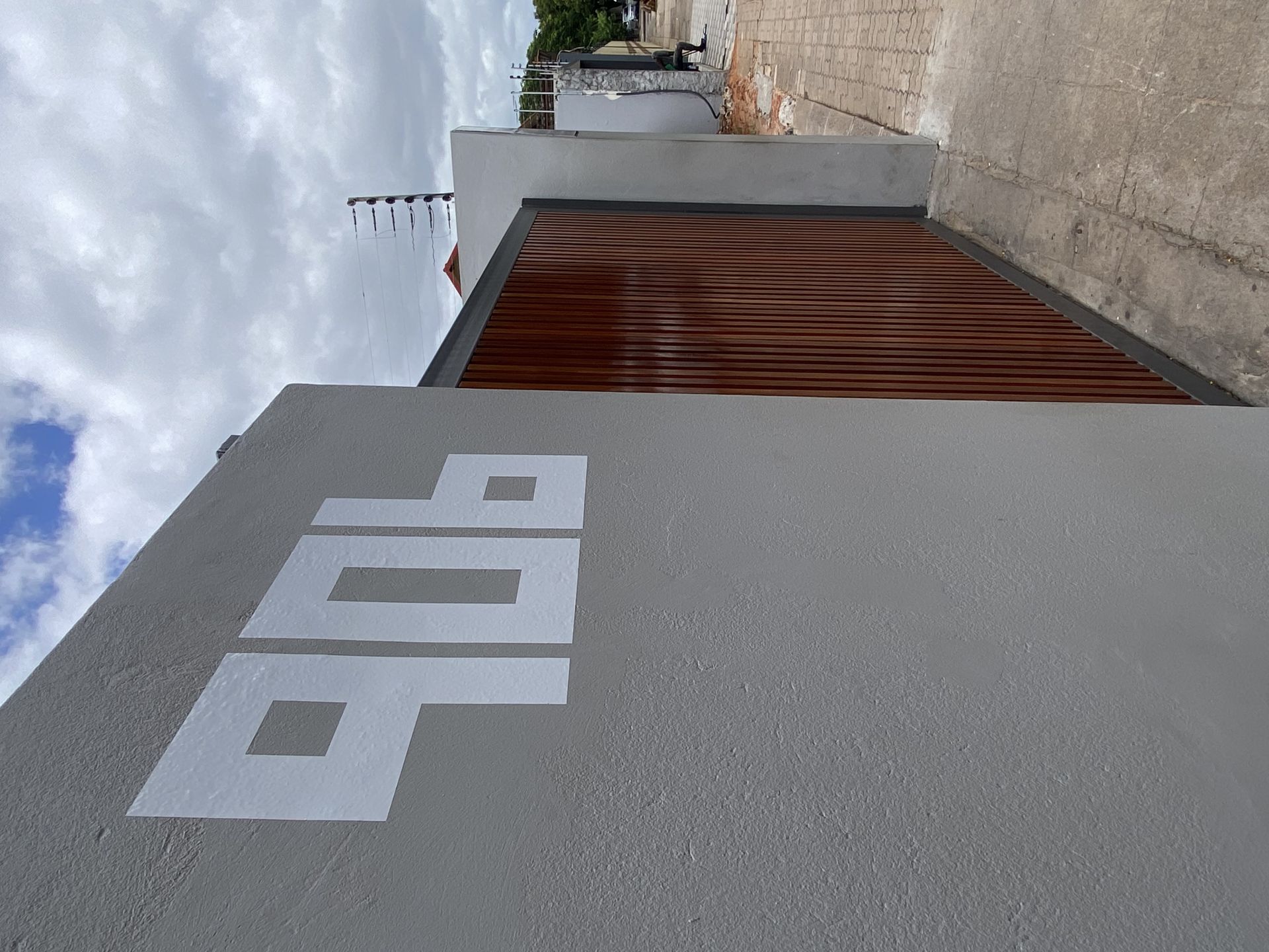 906 BUSINESS HUB image 4