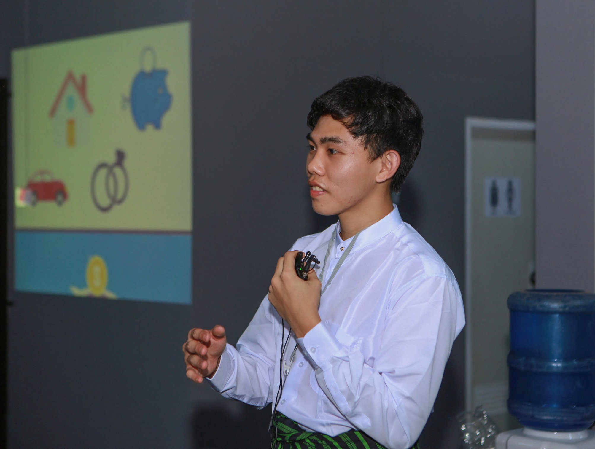 Crossworks Coworking Space image 5