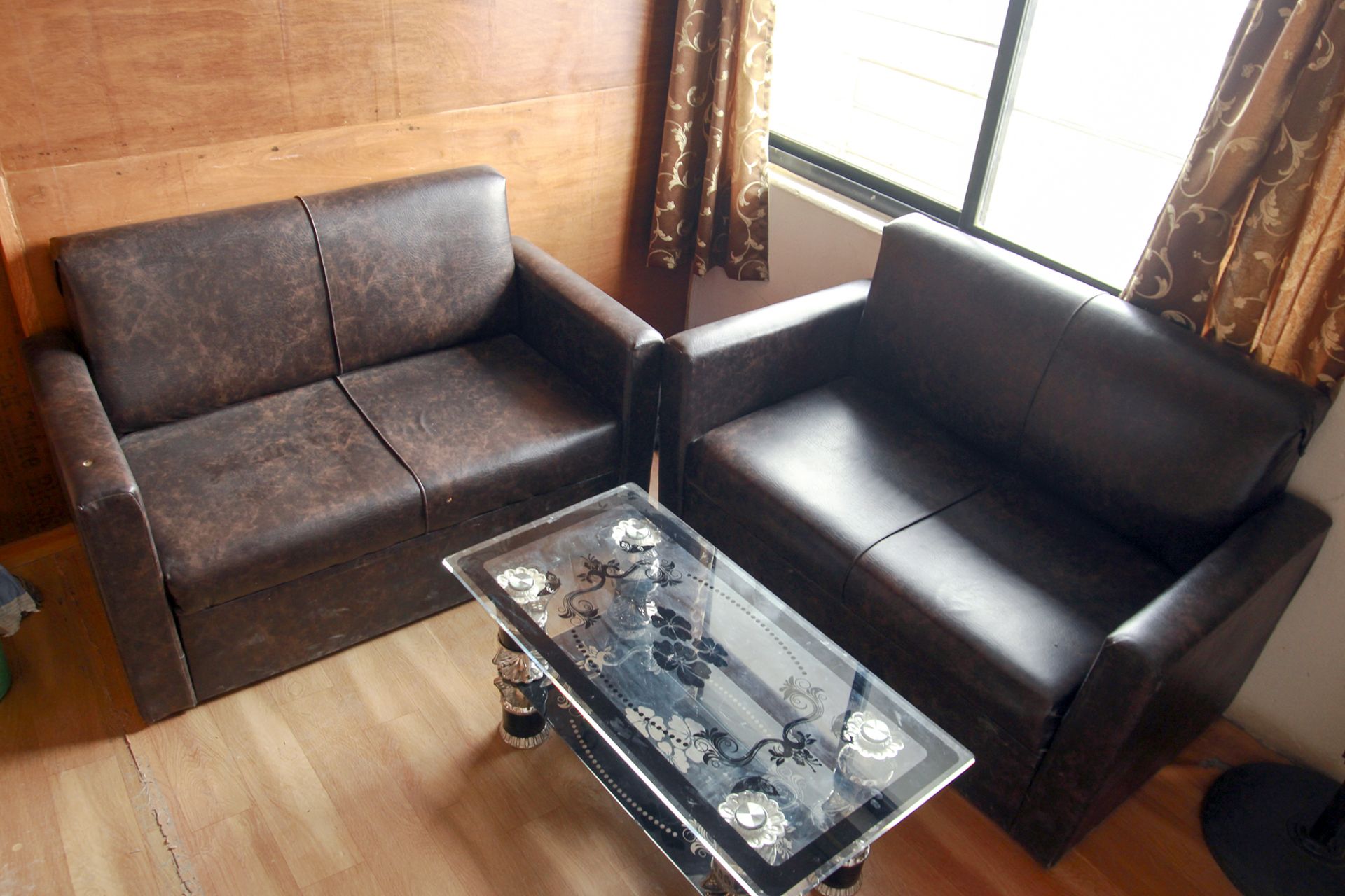 BROWNDESK co-working space image 2