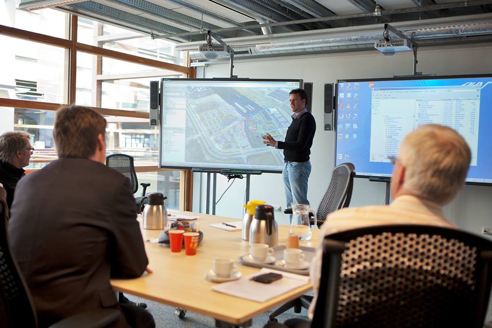 Contact Amsterdam image 3