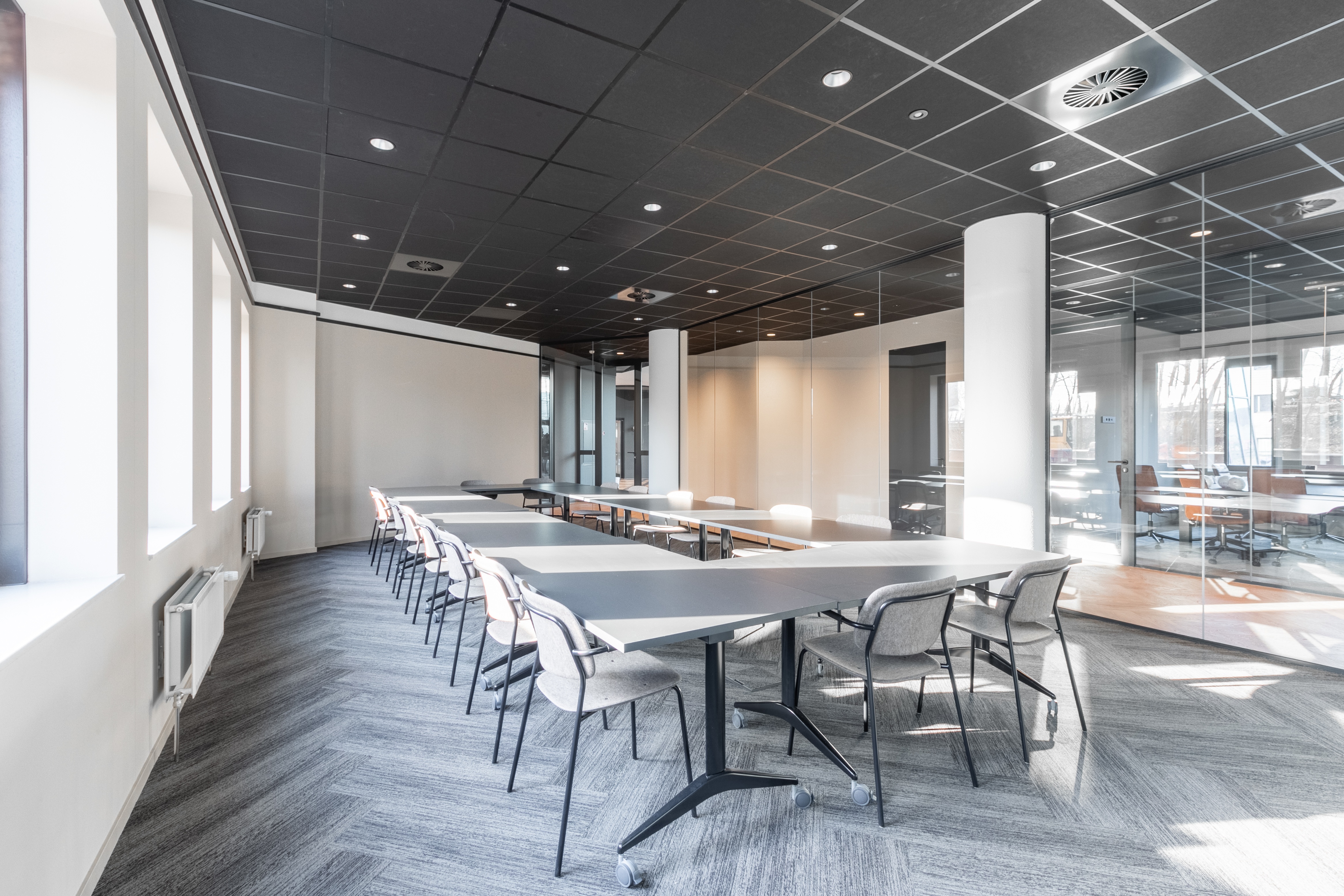 Regus - Amsterdam Sloterdijk Teleport Towers image 4