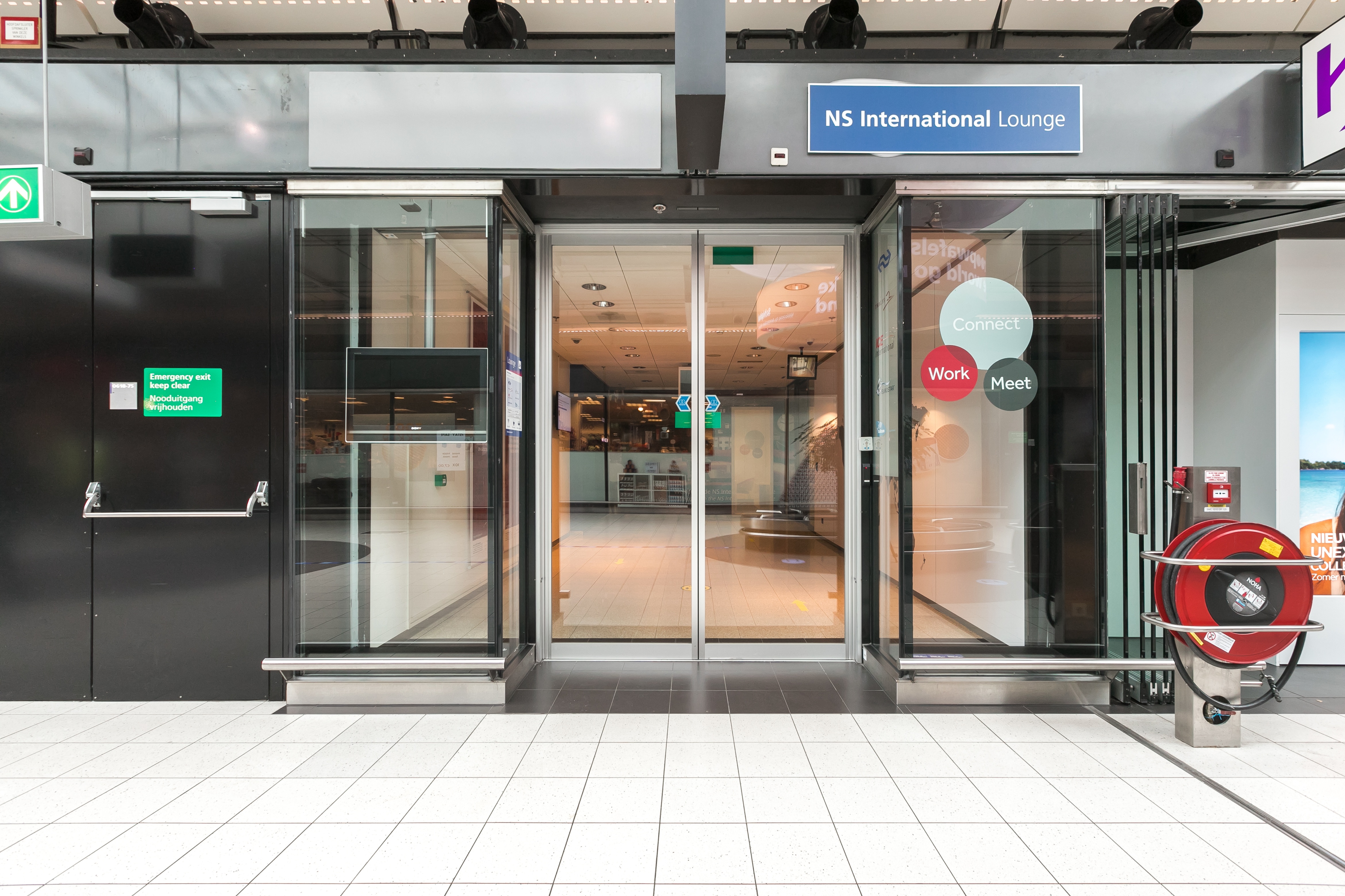 Regus Express - Schiphol, NS International - Regus Express image 1