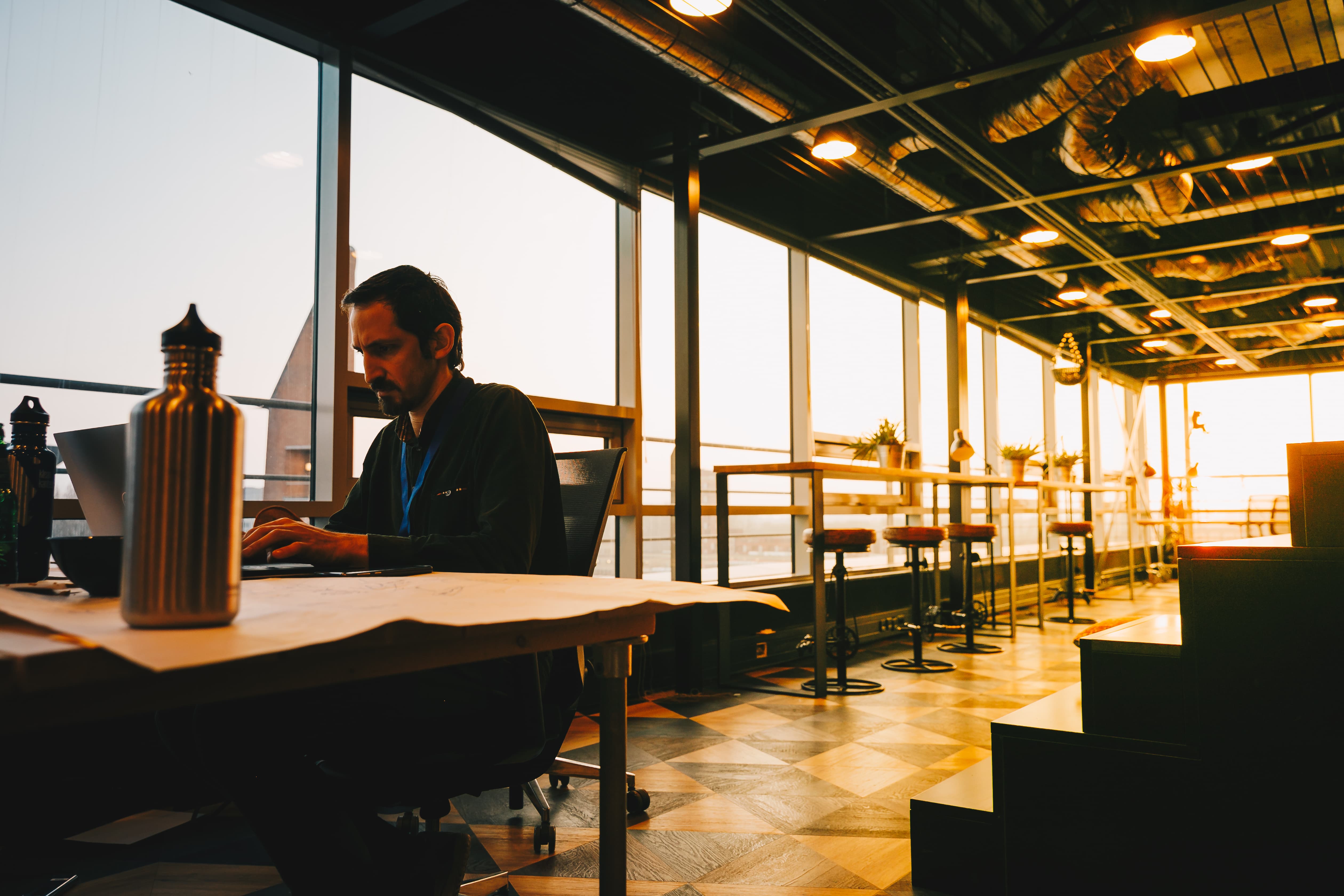 rent24 Bridge Building image 5