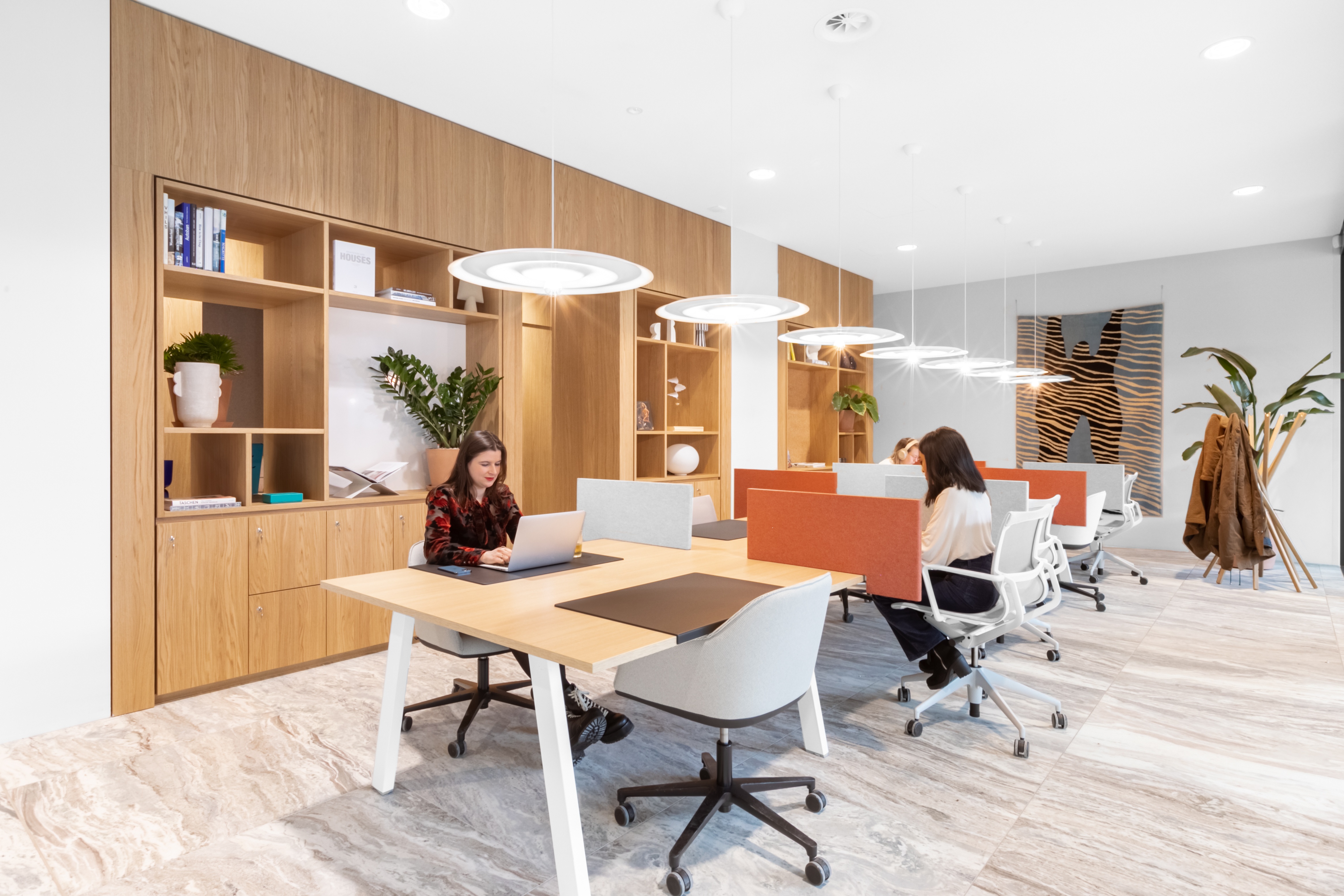 Spaces - Amsterdam, De Walvis image 5