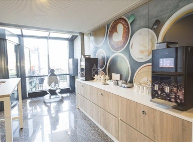 Place for Bizz image 4