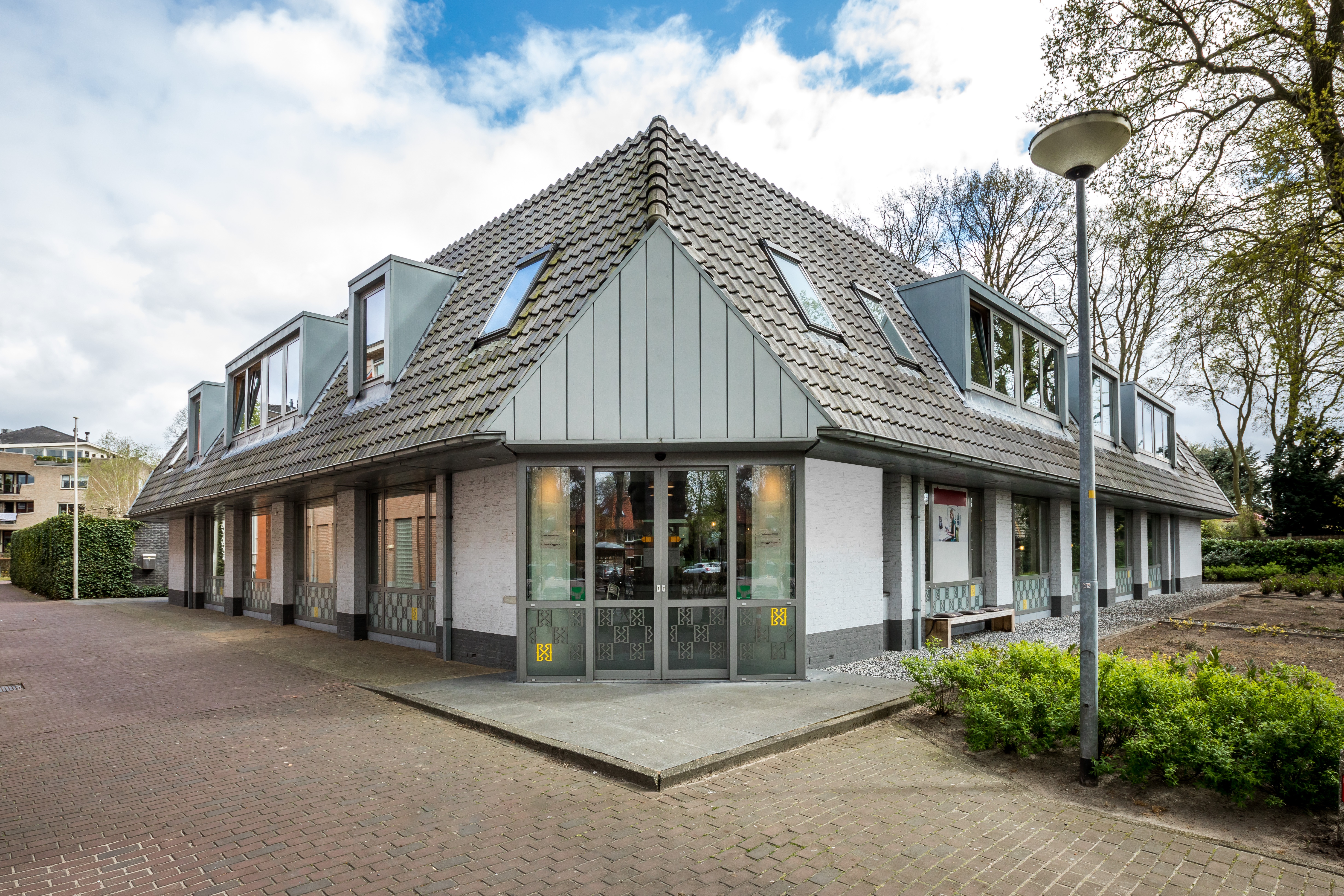 Regus - Laren profile image