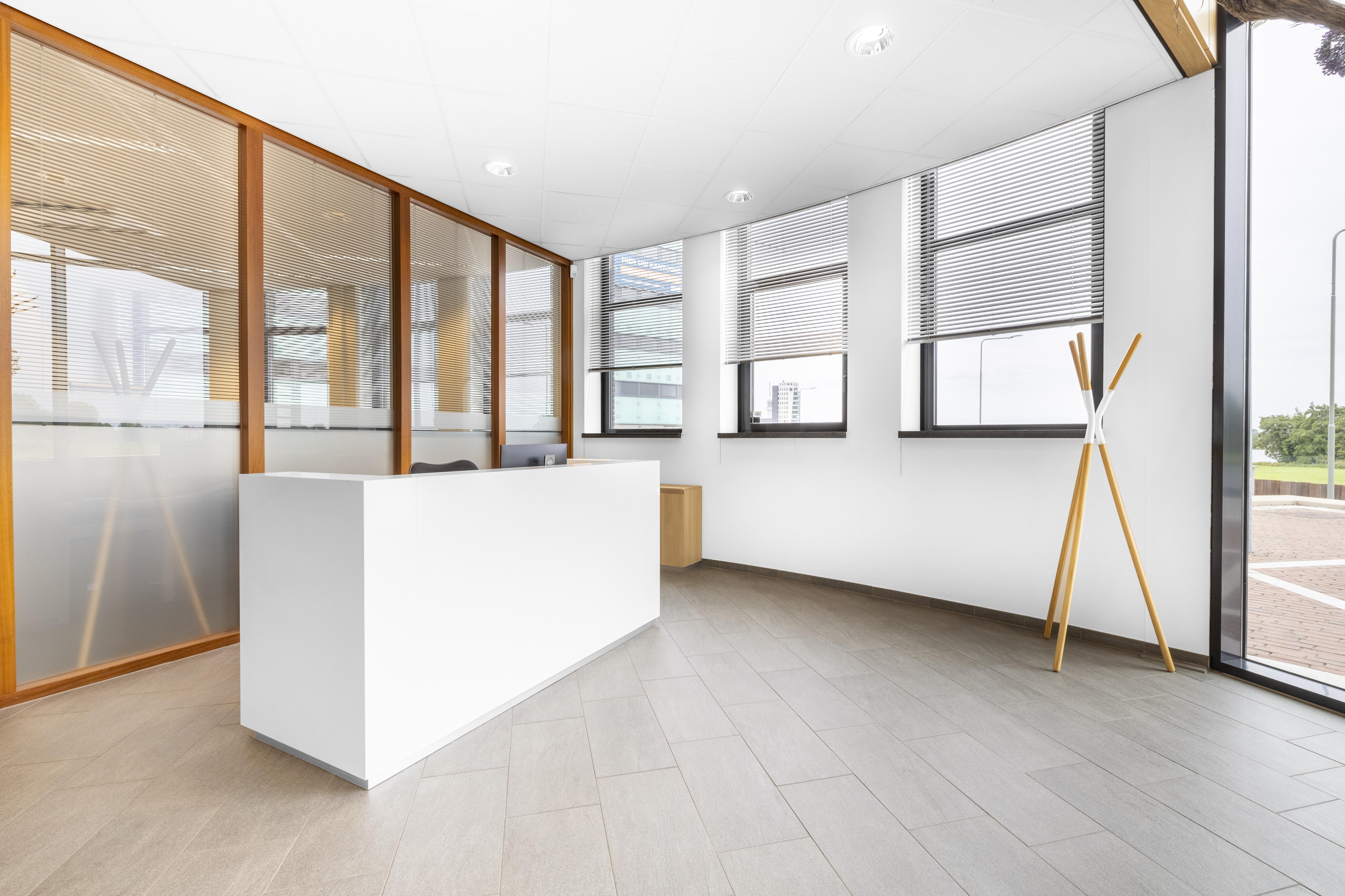 Regus - Roermond, Looskade image 2