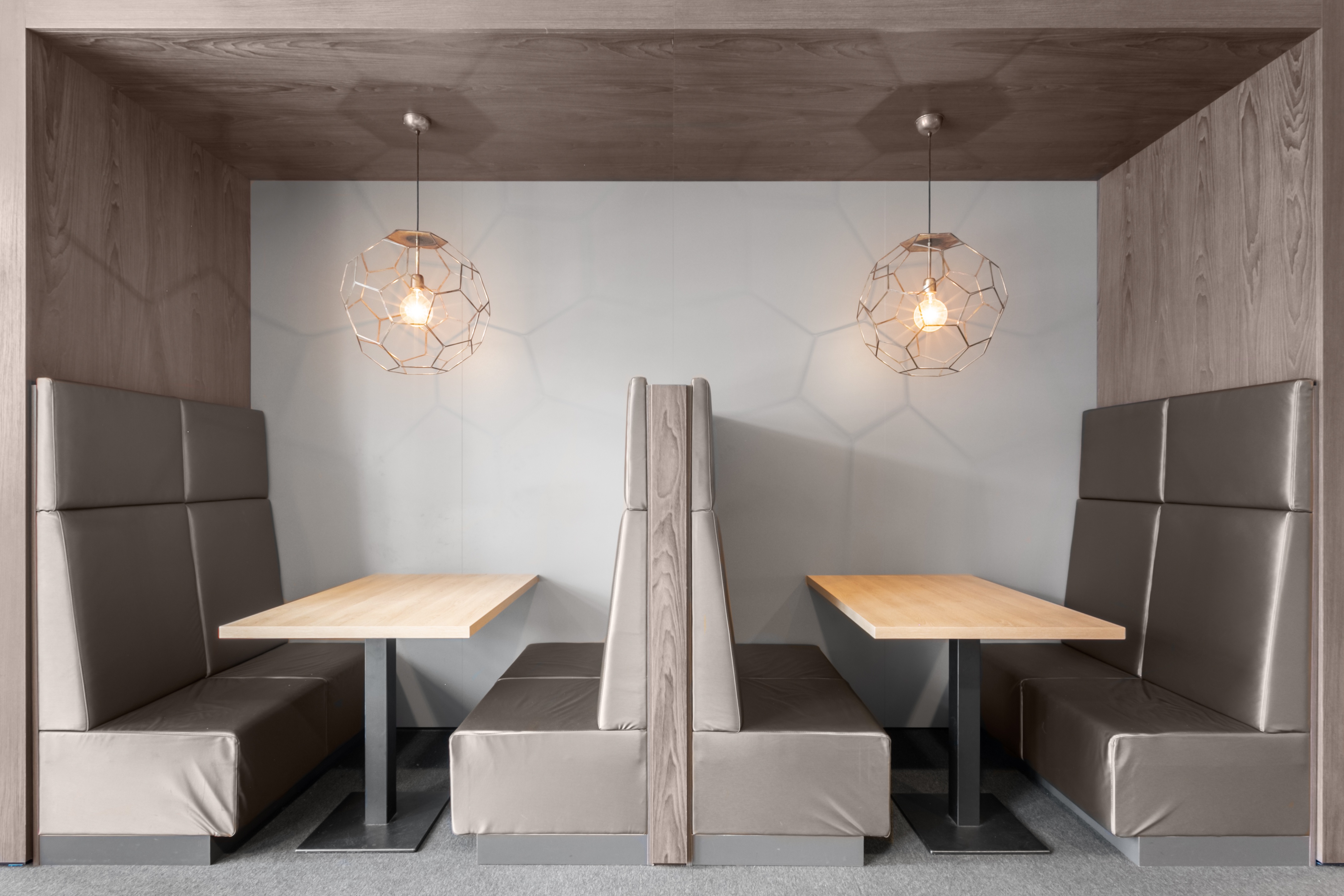 The Office Operators - Rotterdam, Engels Conference Center image 3