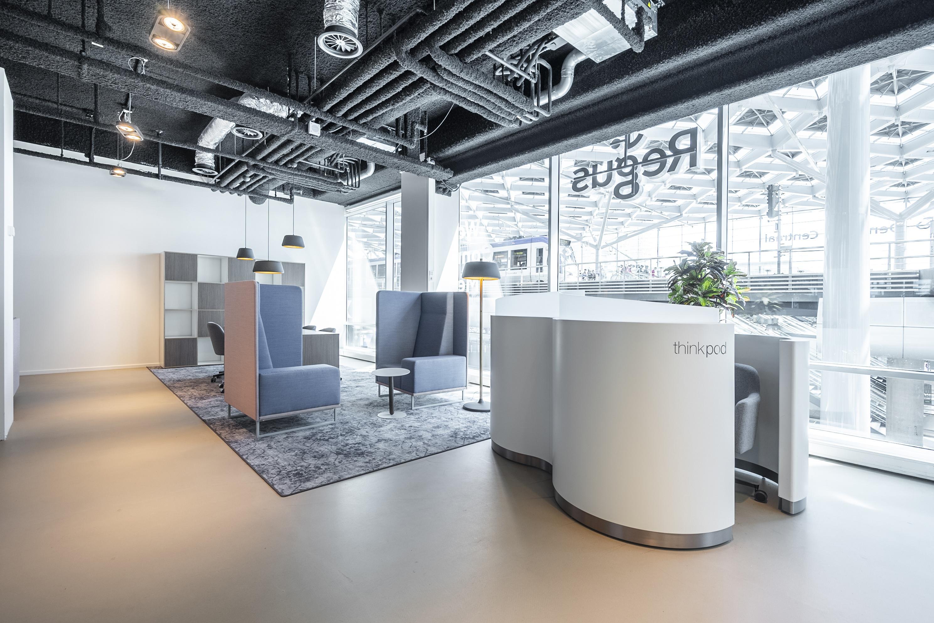 Regus - The Hague Central Station image 5