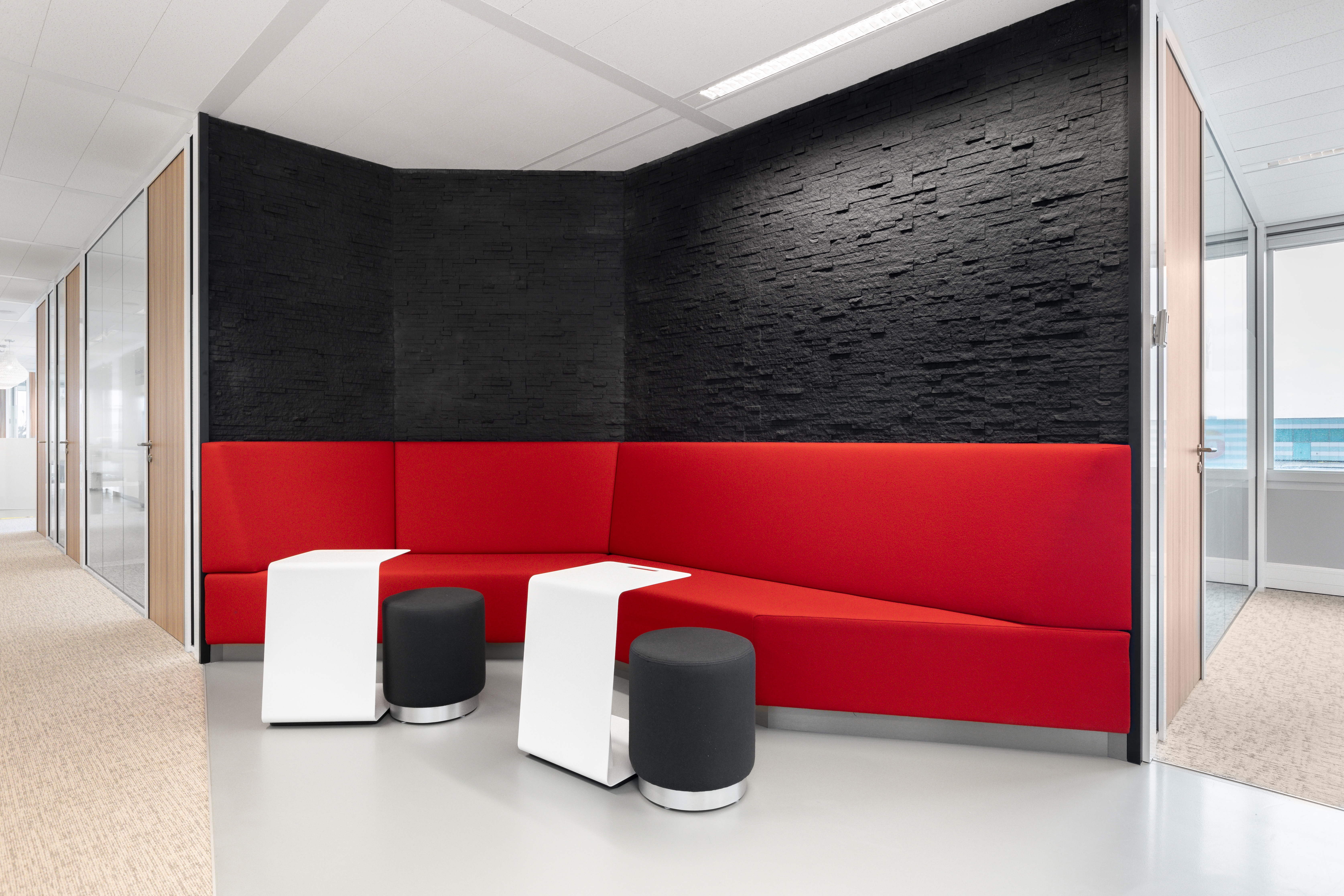 The Office Operators - De Haagsche Zwaan image 4