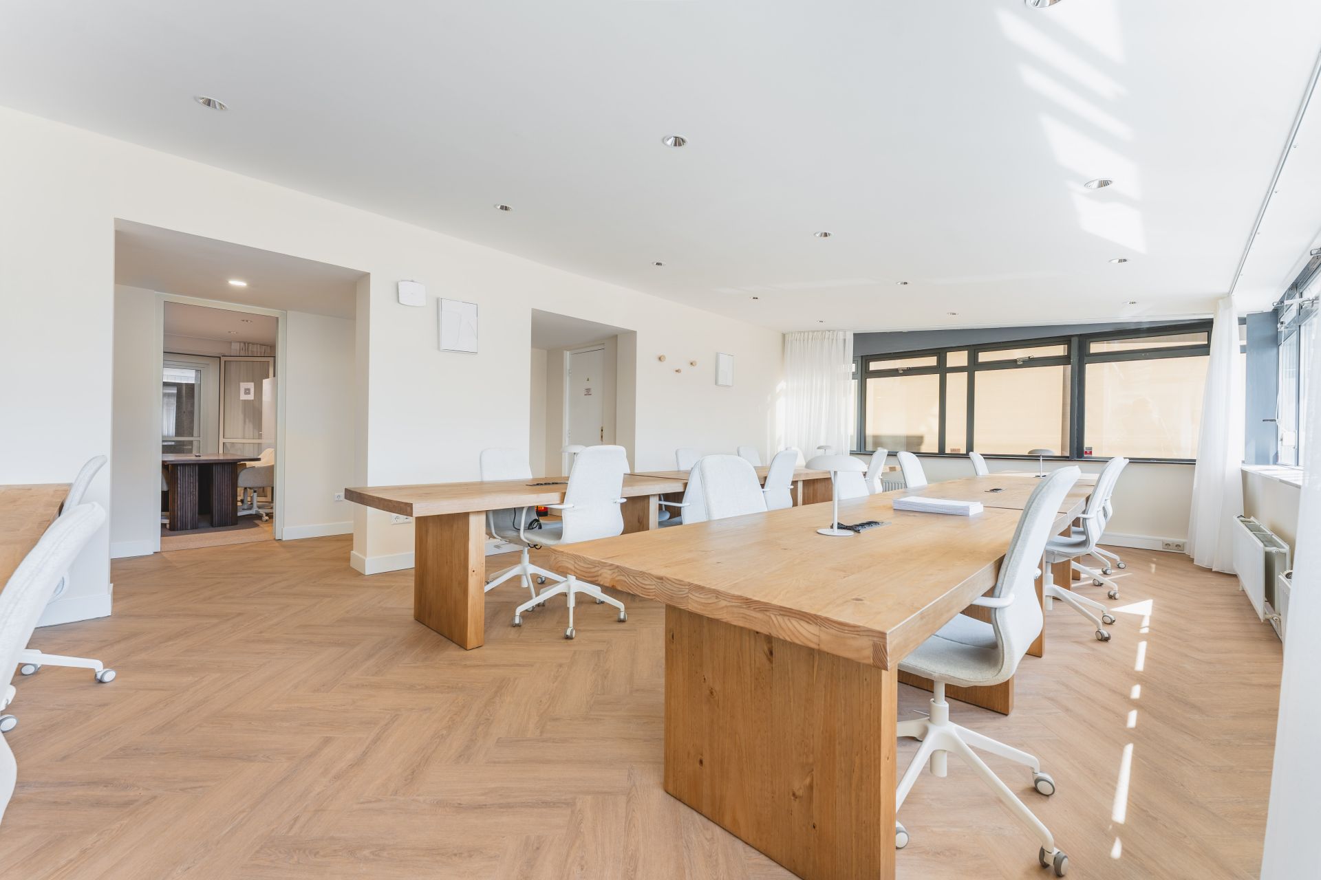 Young Workspaces image 4