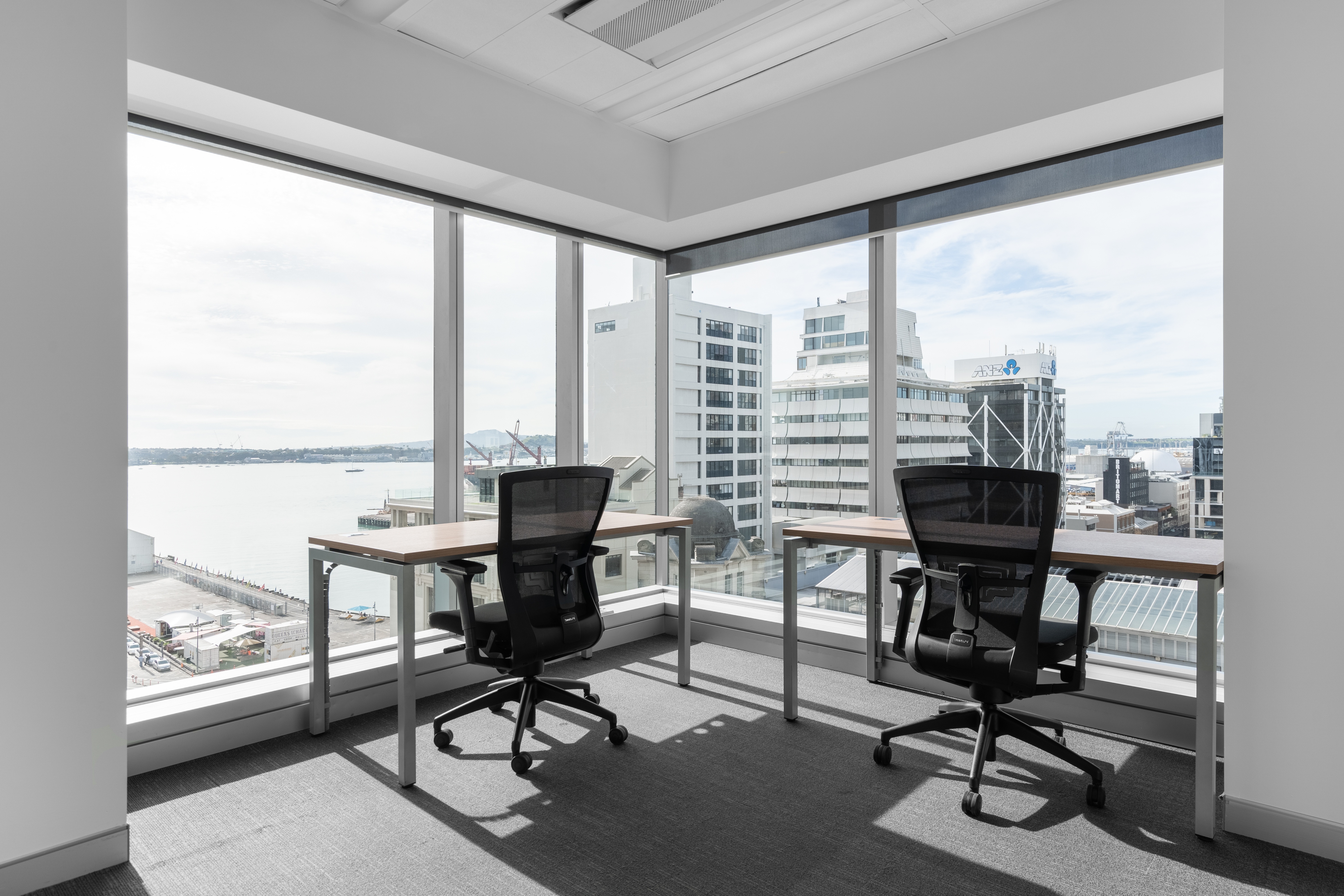 Regus - Auckland 21 Queen Street image 3