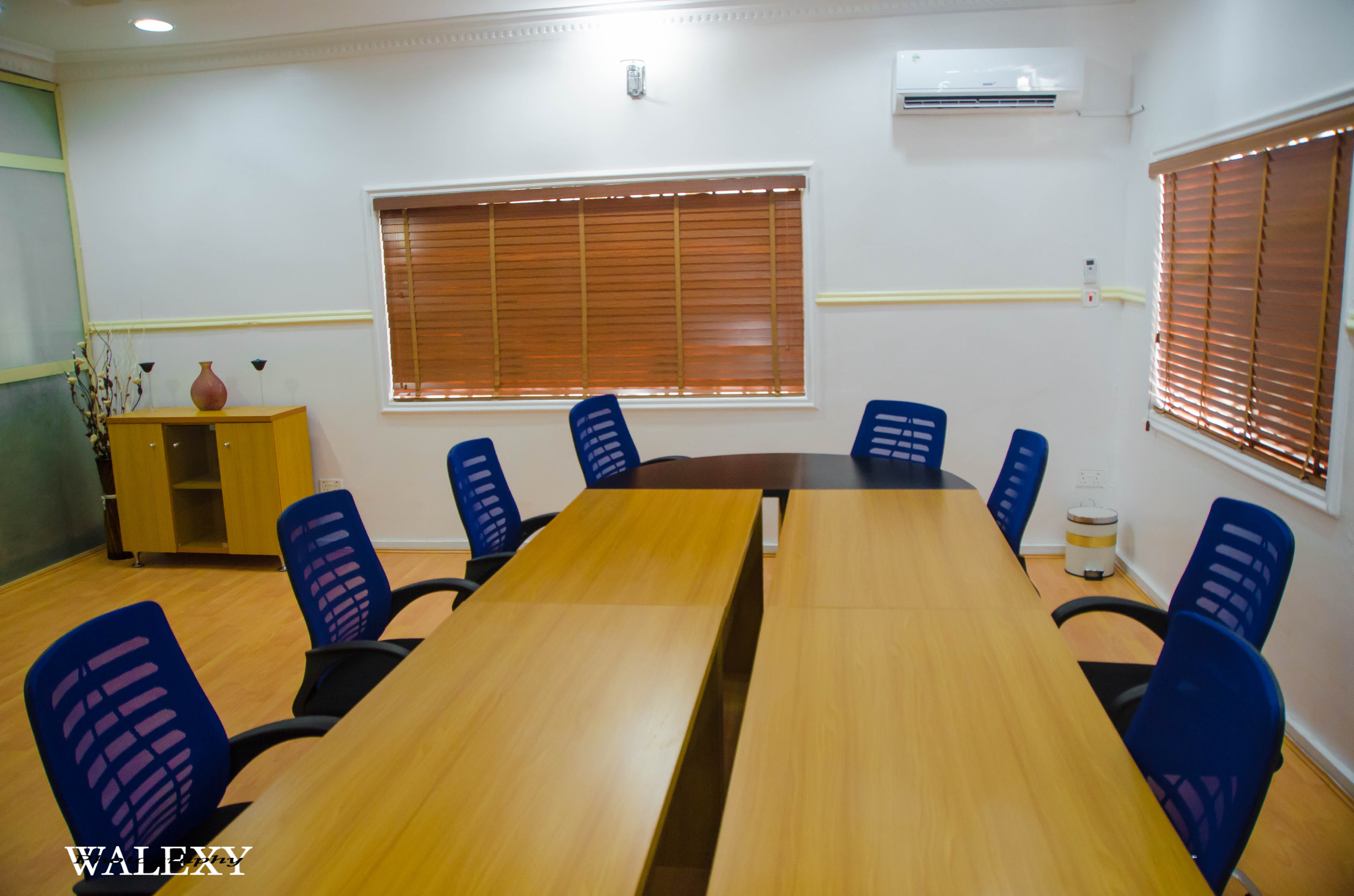 33b Workspace image 2