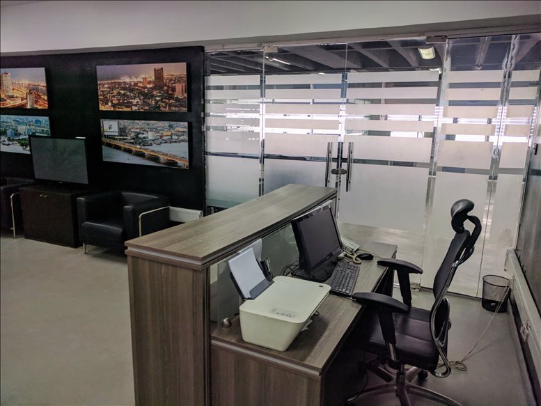 The Square Office image 3