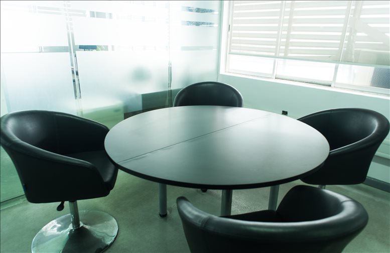 The Square Office image 5