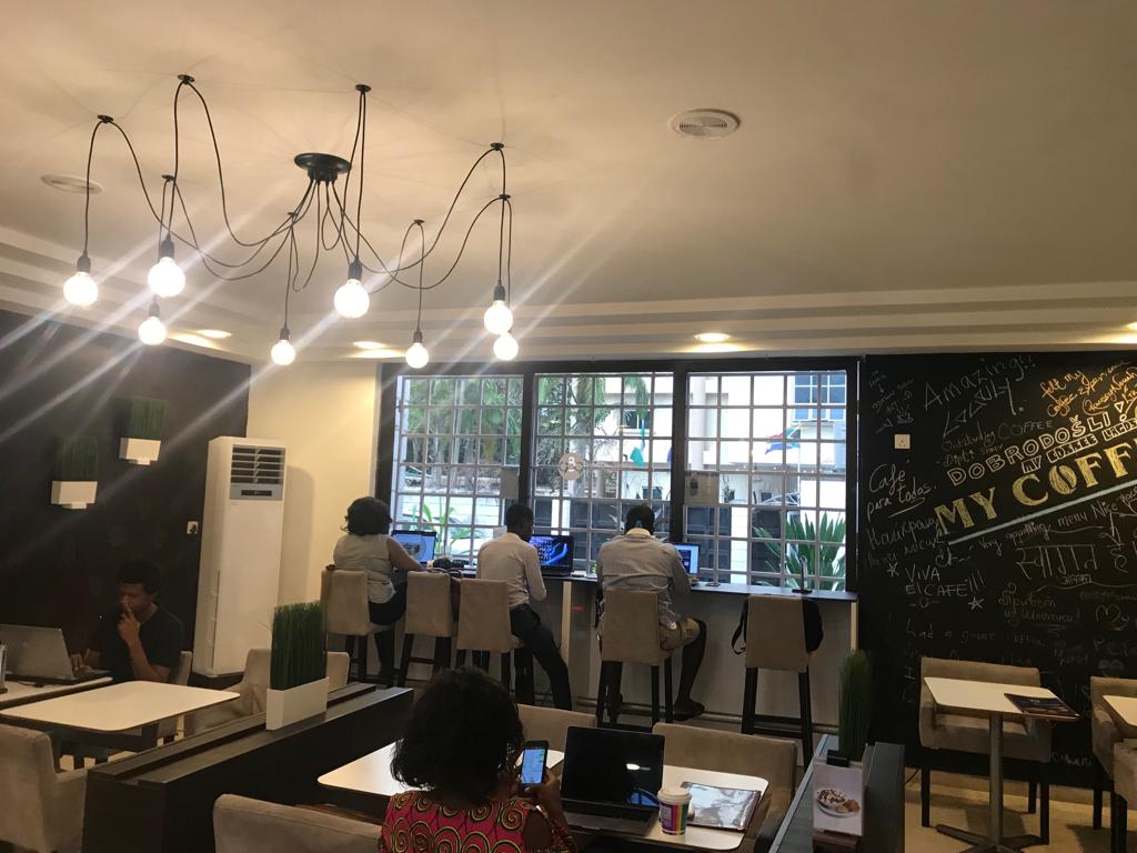 989 COWORKING image 4