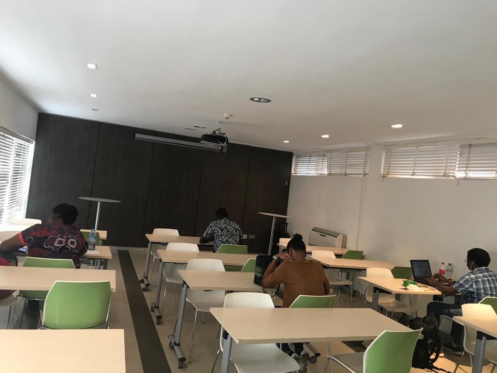 989 COWORKING image 3