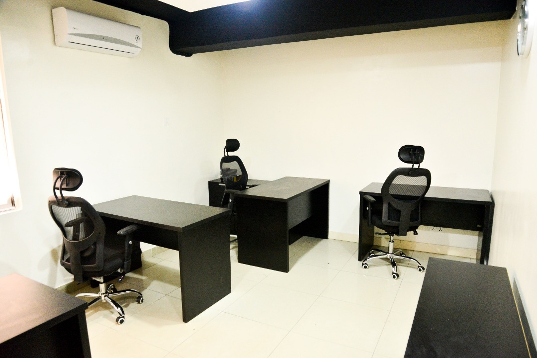 Agos Executive Business Lounge image 2