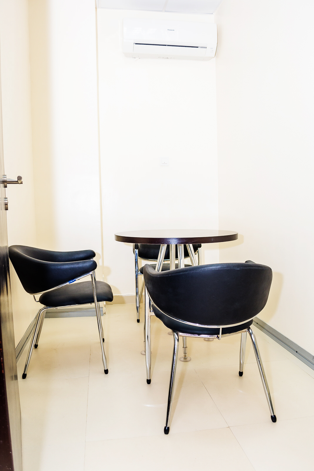 GilGal Office Suites image 5