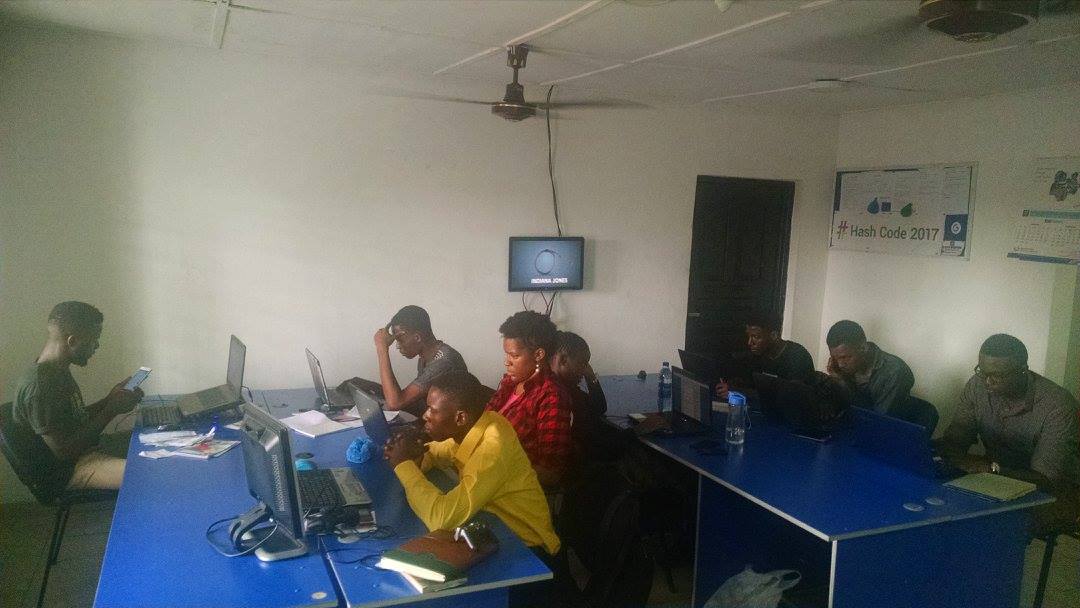 Olotu Square image 2