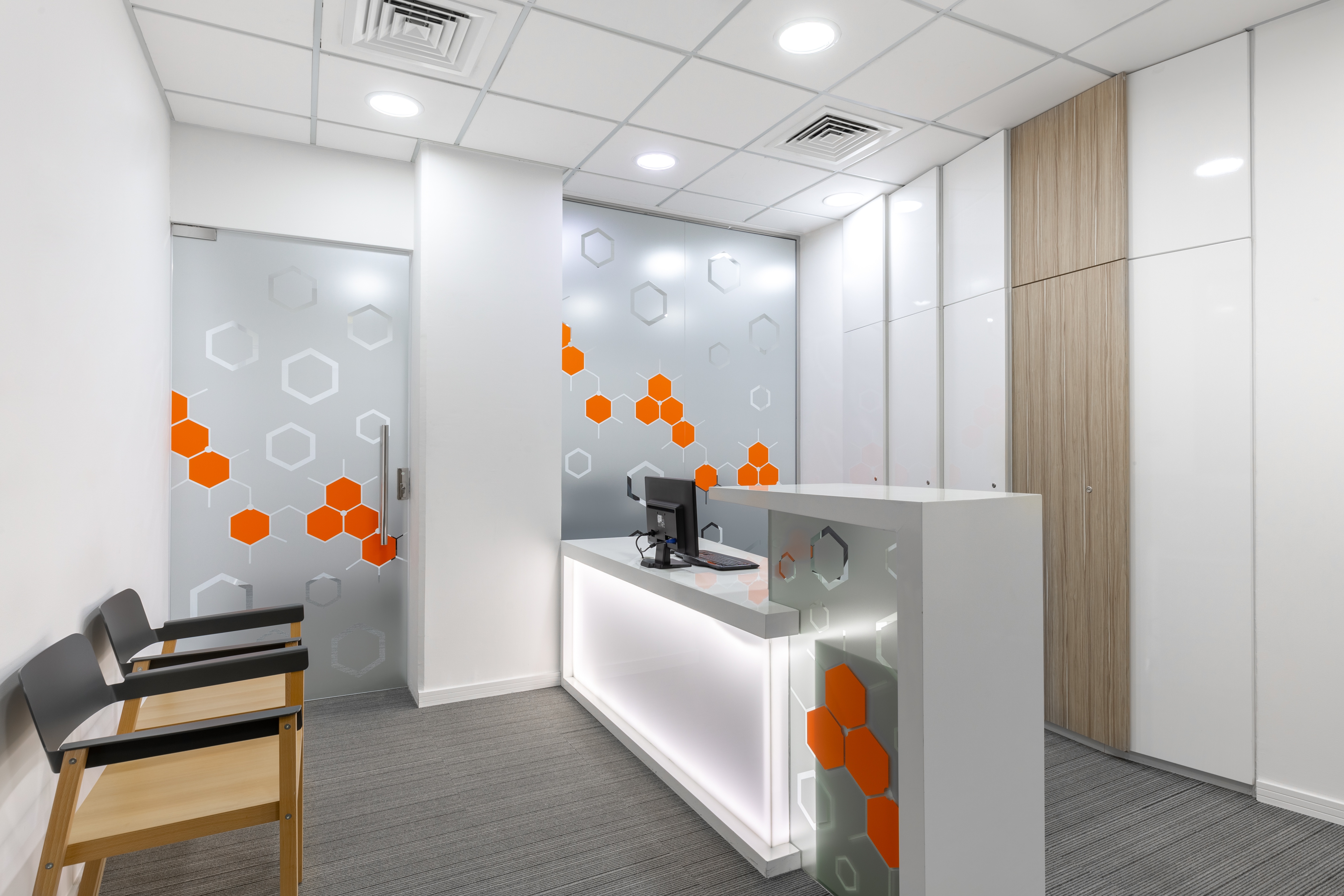 Regus - Muscat, Shatti Al Qurum image 5