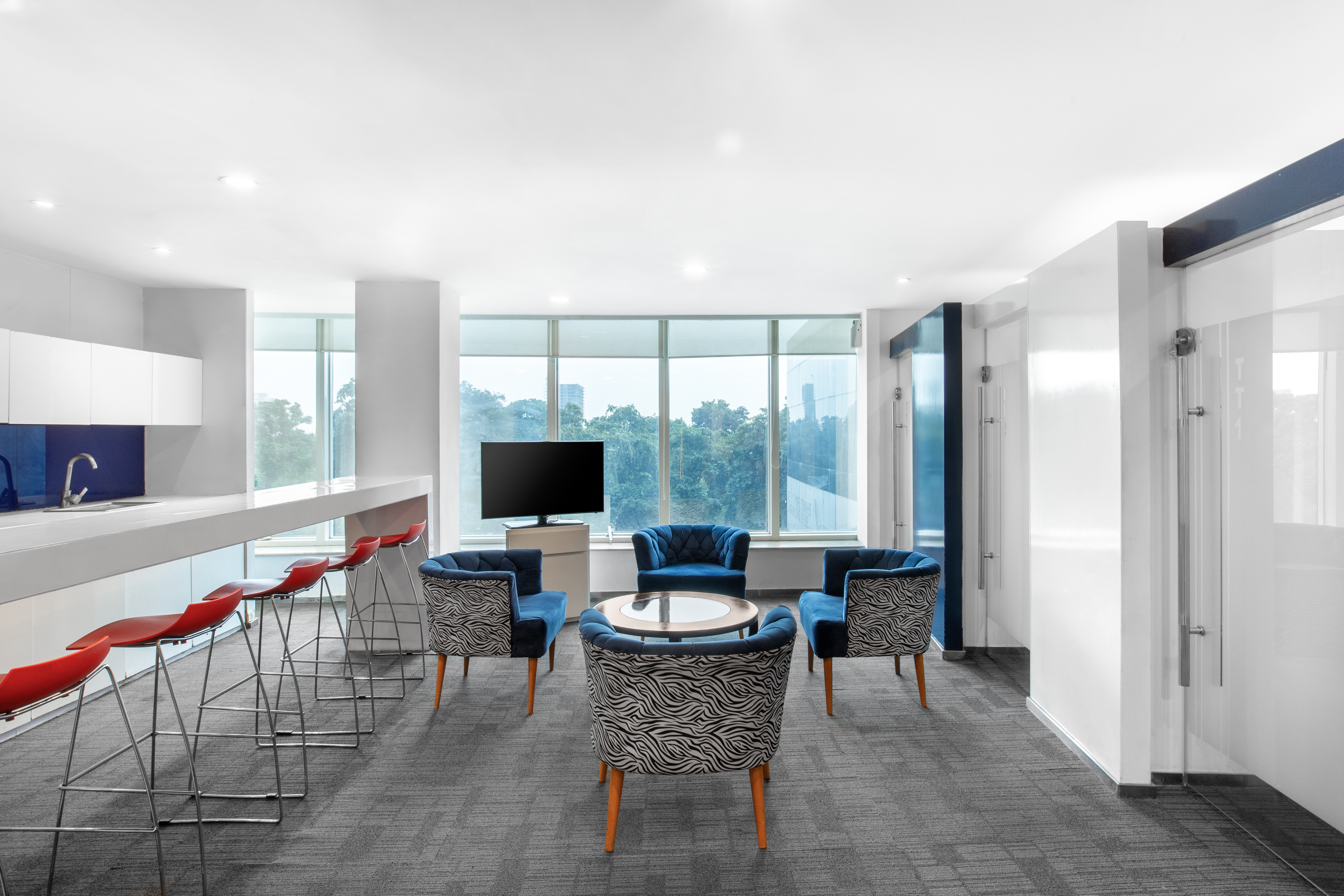 Regus - Islamabad, Emirates Tower image 5