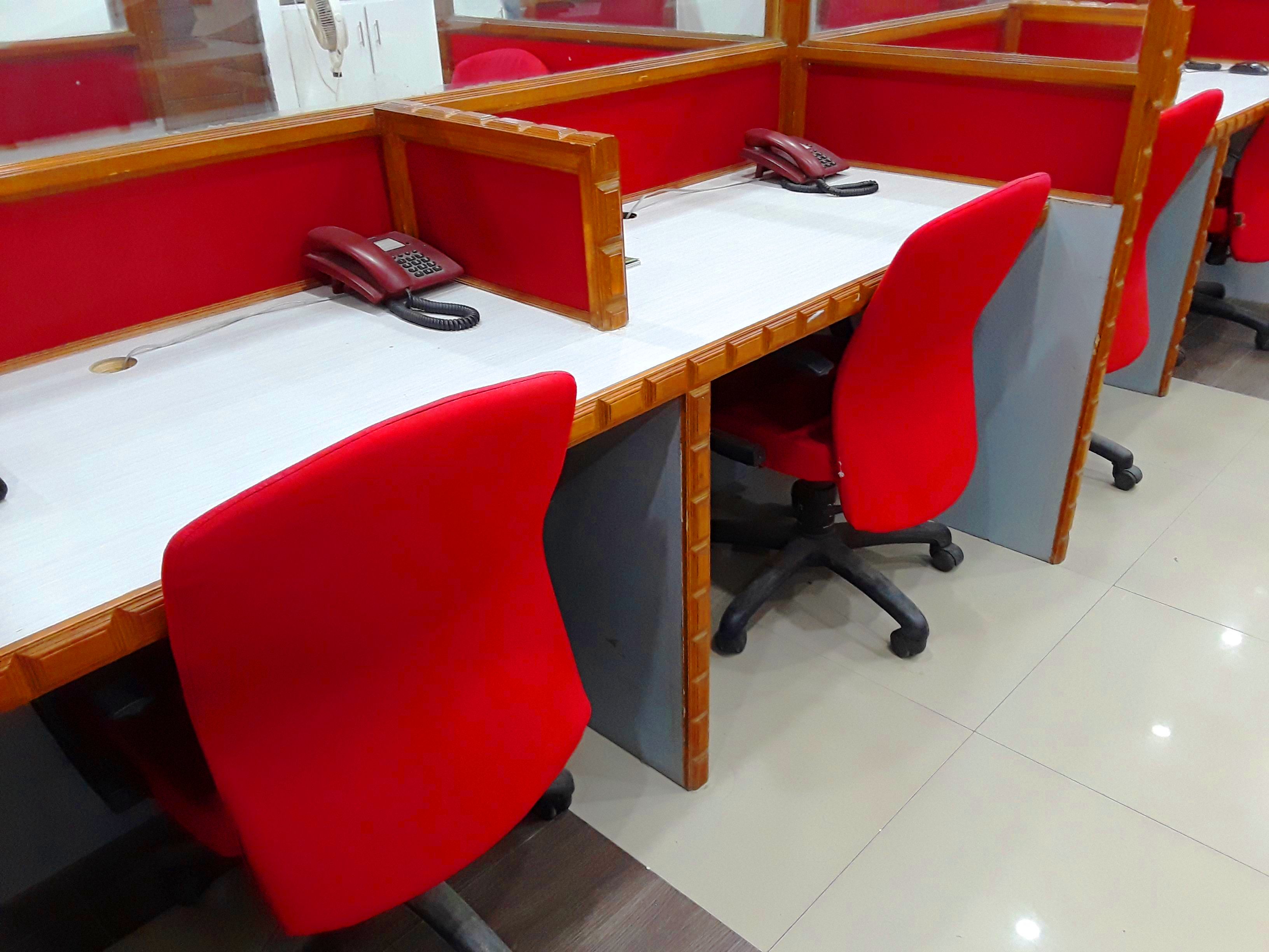 Co Desk, Karachi Book Online Coworker