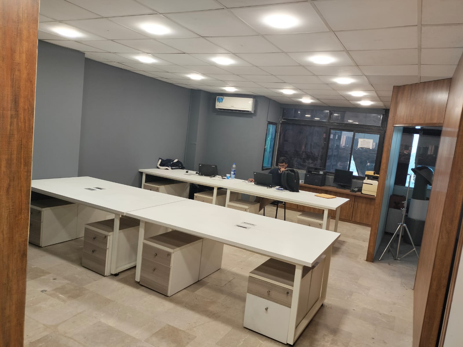 Co-working Station image 5