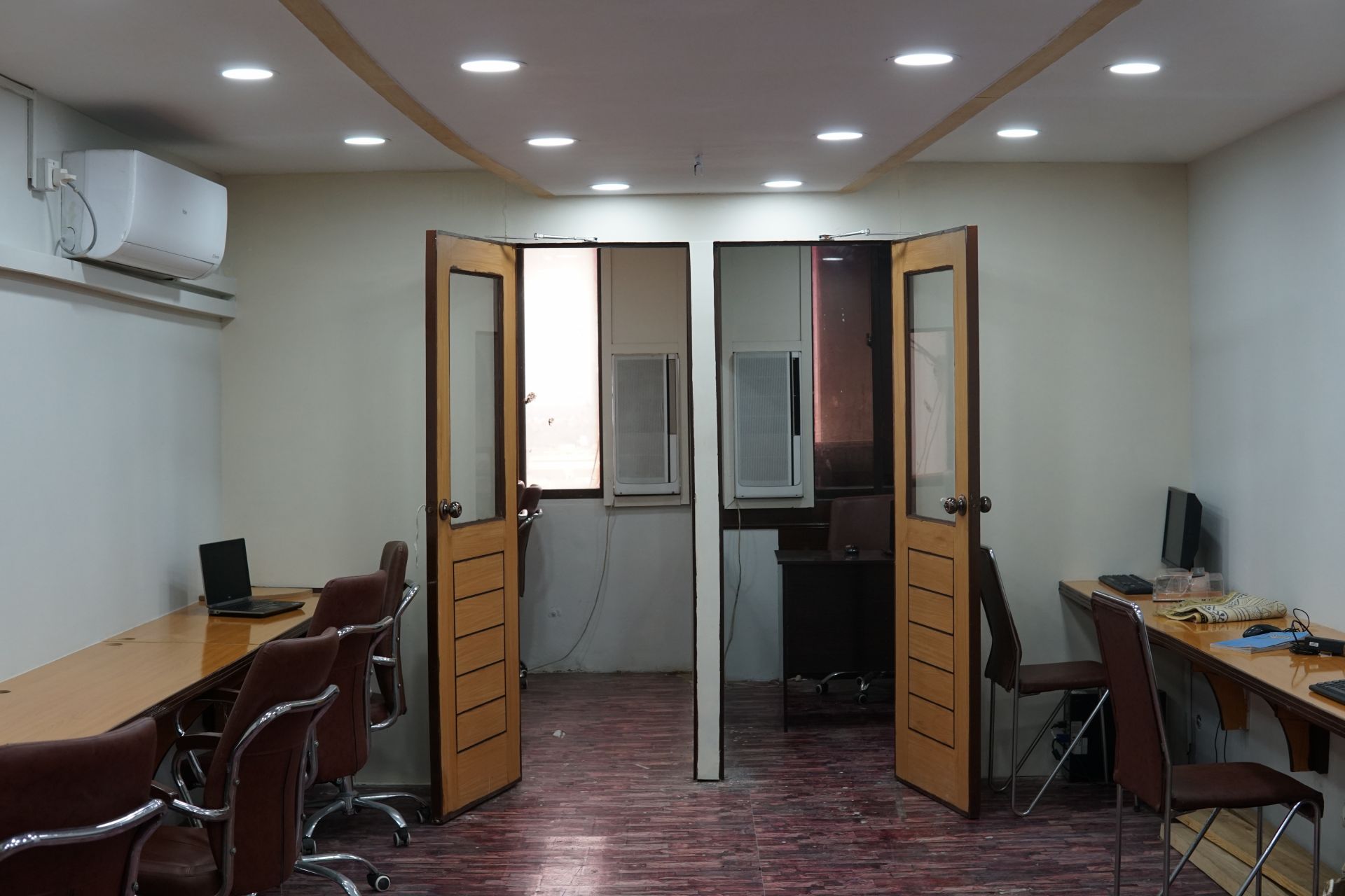 Coworkers.pk image 4