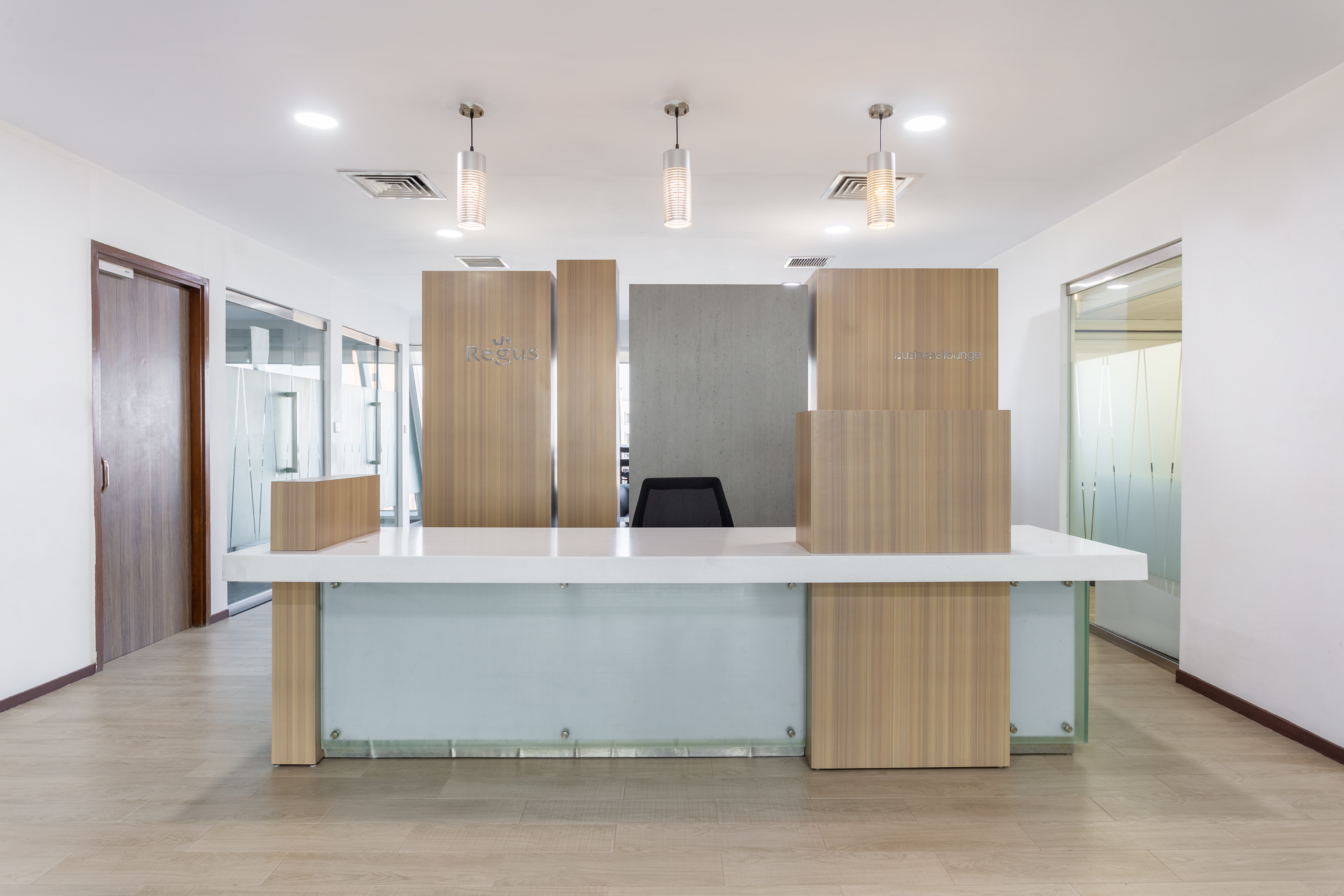 Regus - Karachi, BRR Towers Karachi image 2