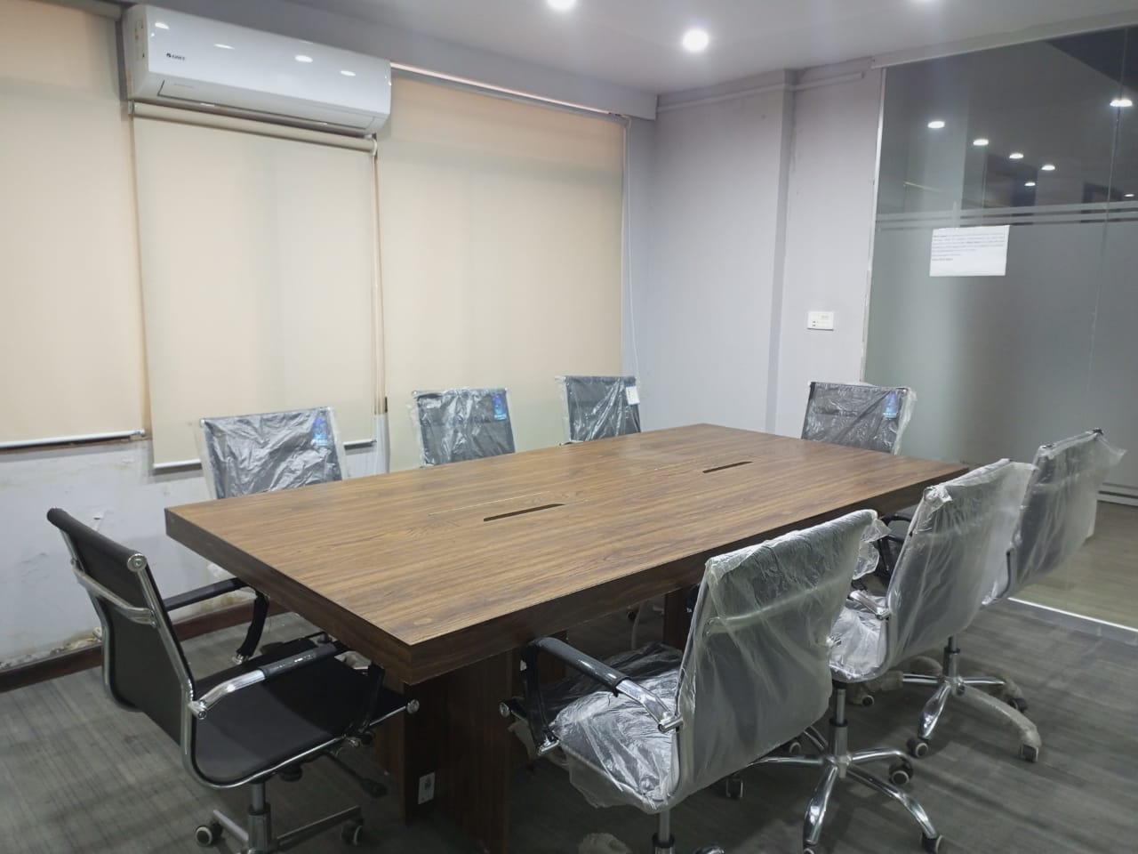 The workspace image 4