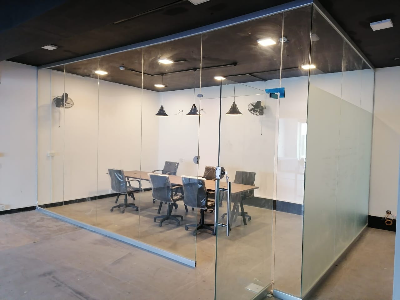 co-mmunity co-working image 3