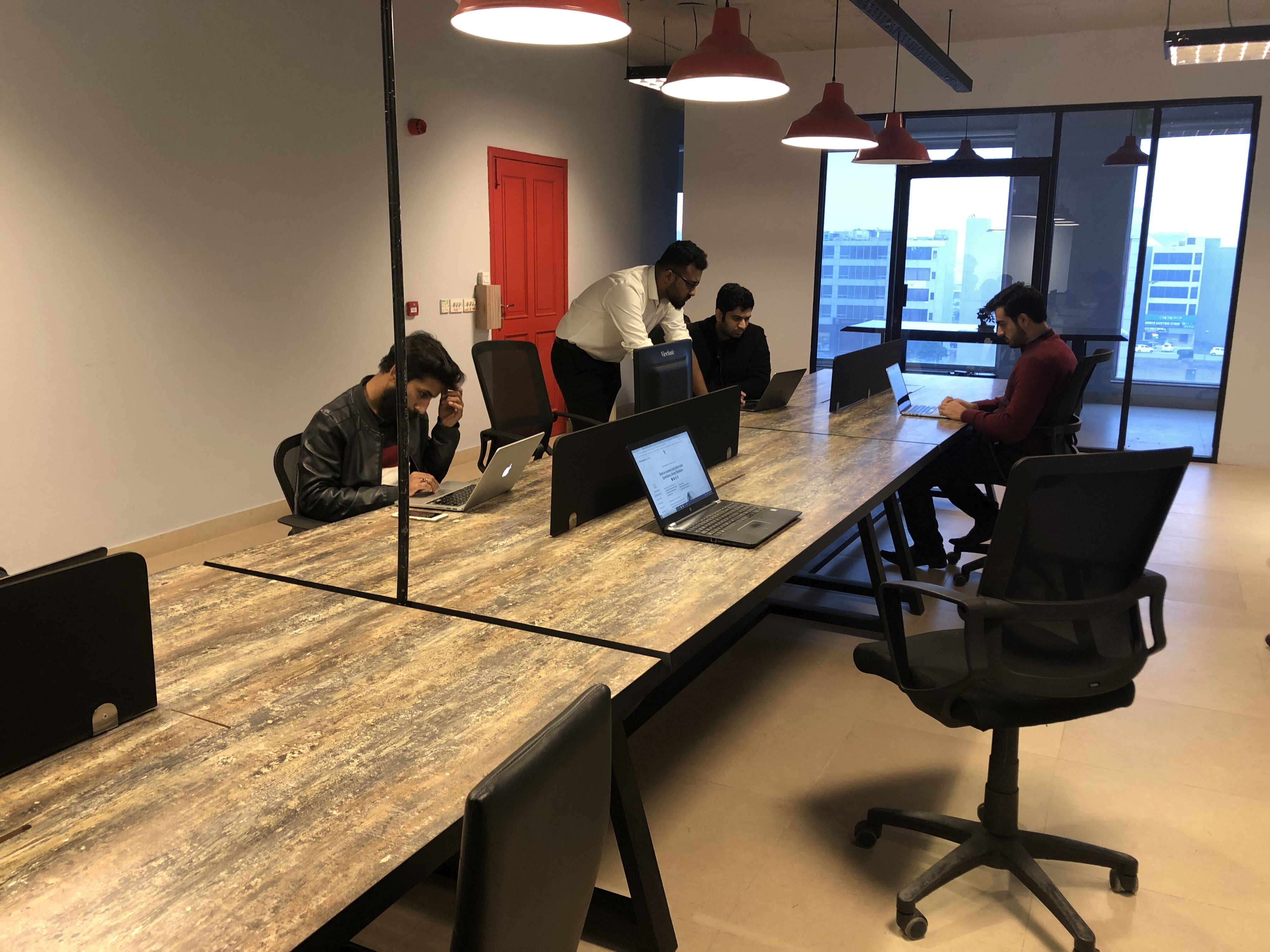 Huddle CoWorking Space image 4