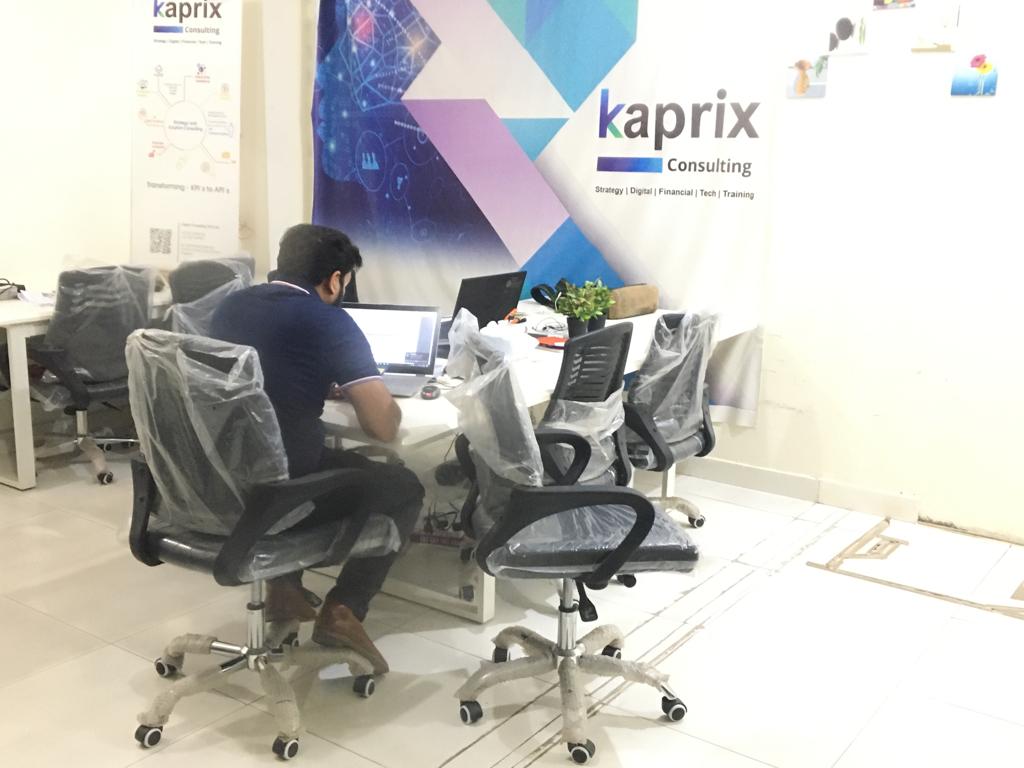 InterActive Desk, Lahore Book Online Coworker