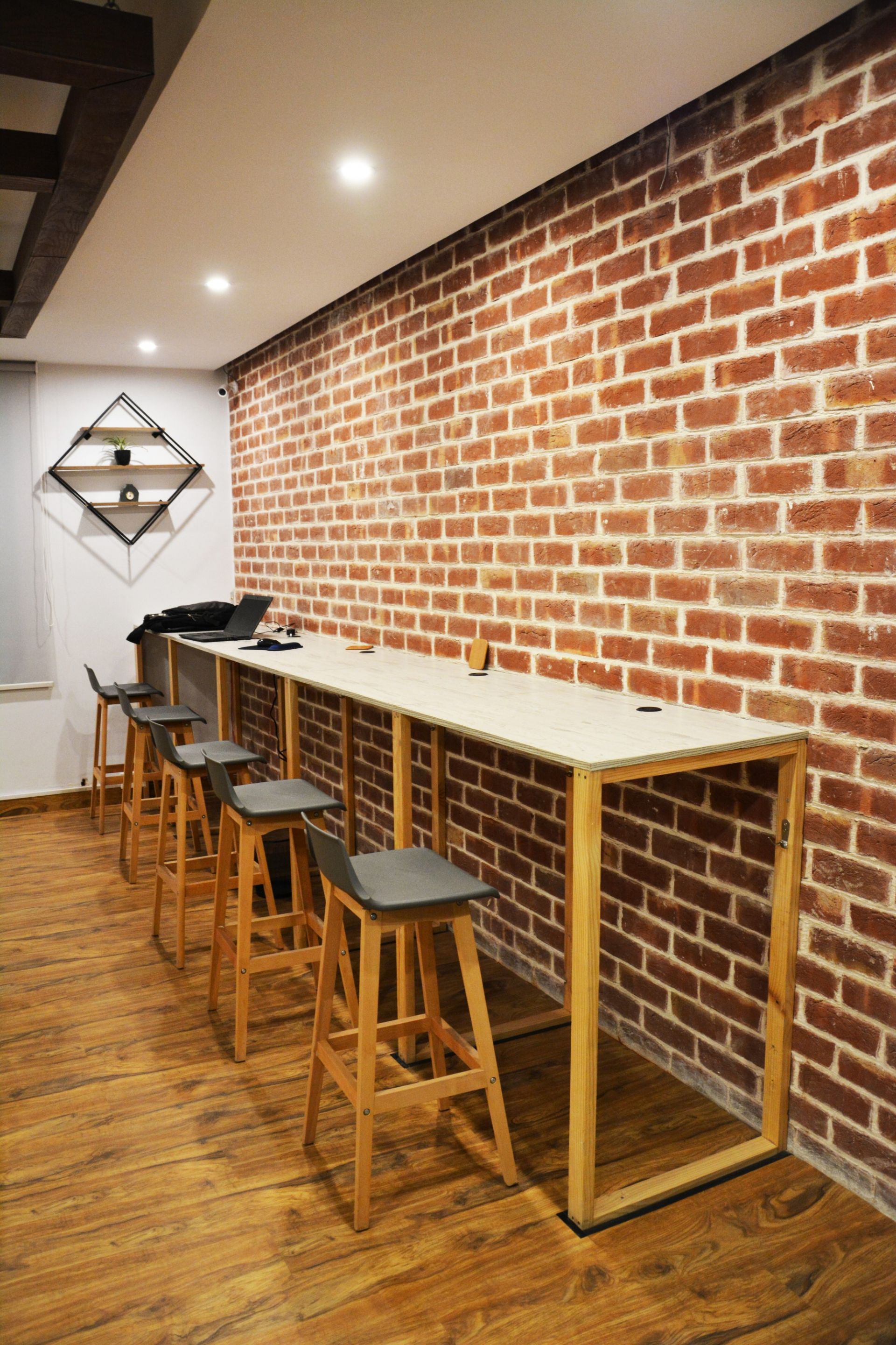 Kickstart Gulberg, Lahore Book Online Coworker