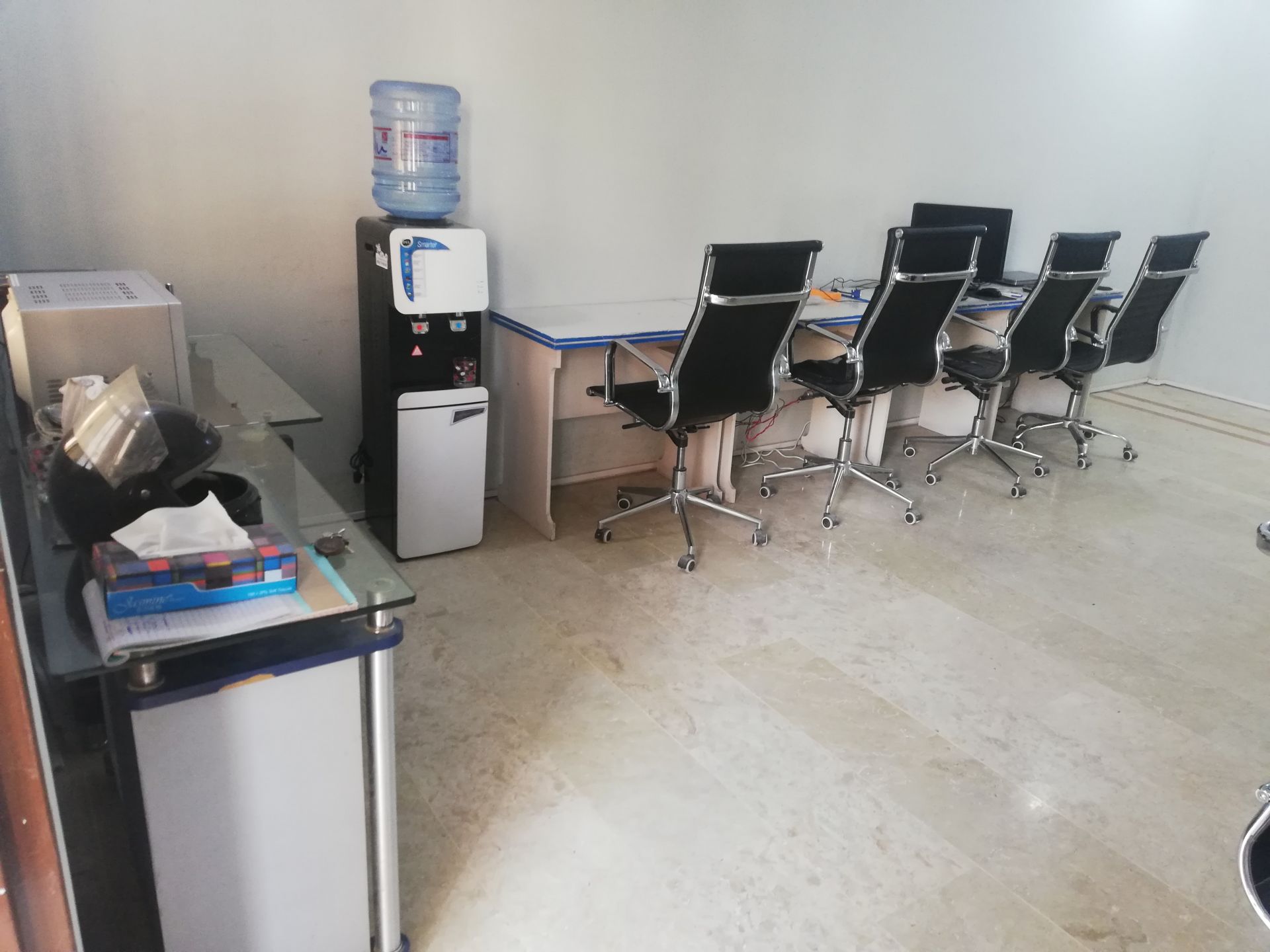 Digital Waves - Co-work Space image 5