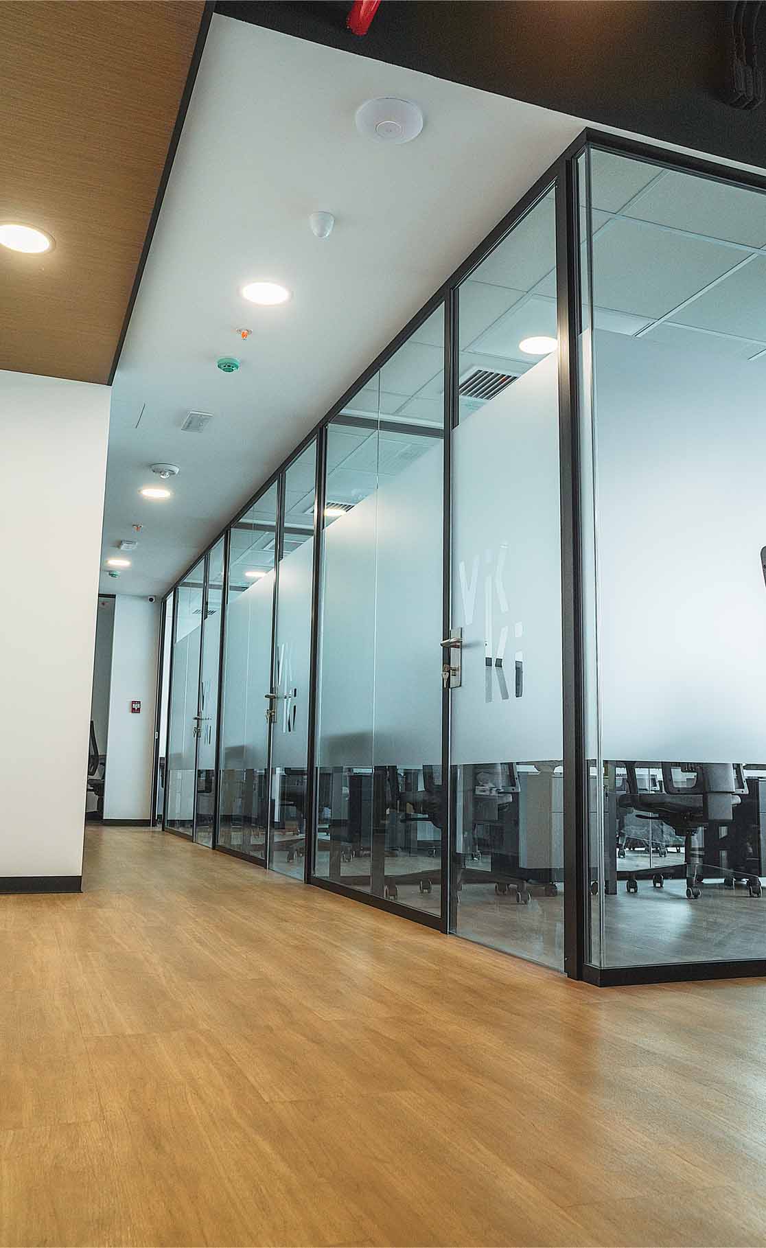 Vikki Cowork image 2