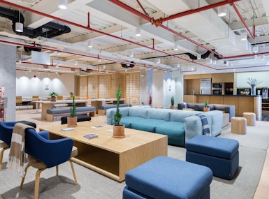 WeWork Jockey Plaza image 4