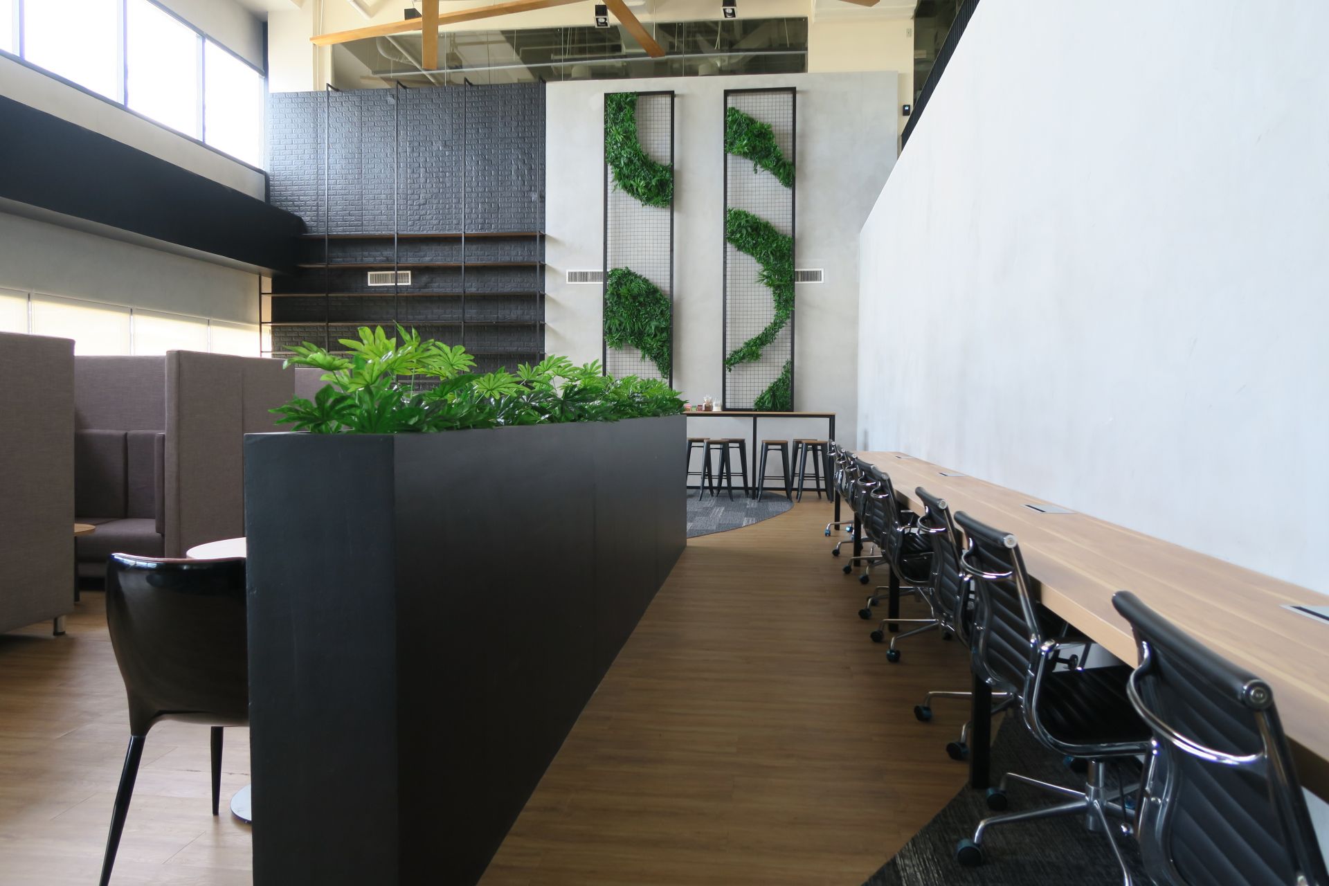 AvantOffices, Inc. - ACC Corporate Center Tower image 5