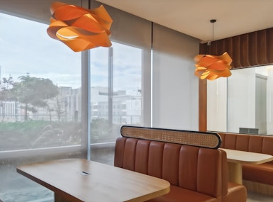 HQ Cebu Exchange Tower image 3