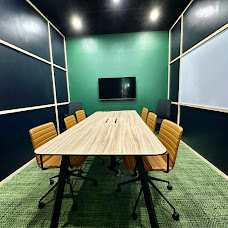 WFC Coworking & Study Cafe image 4