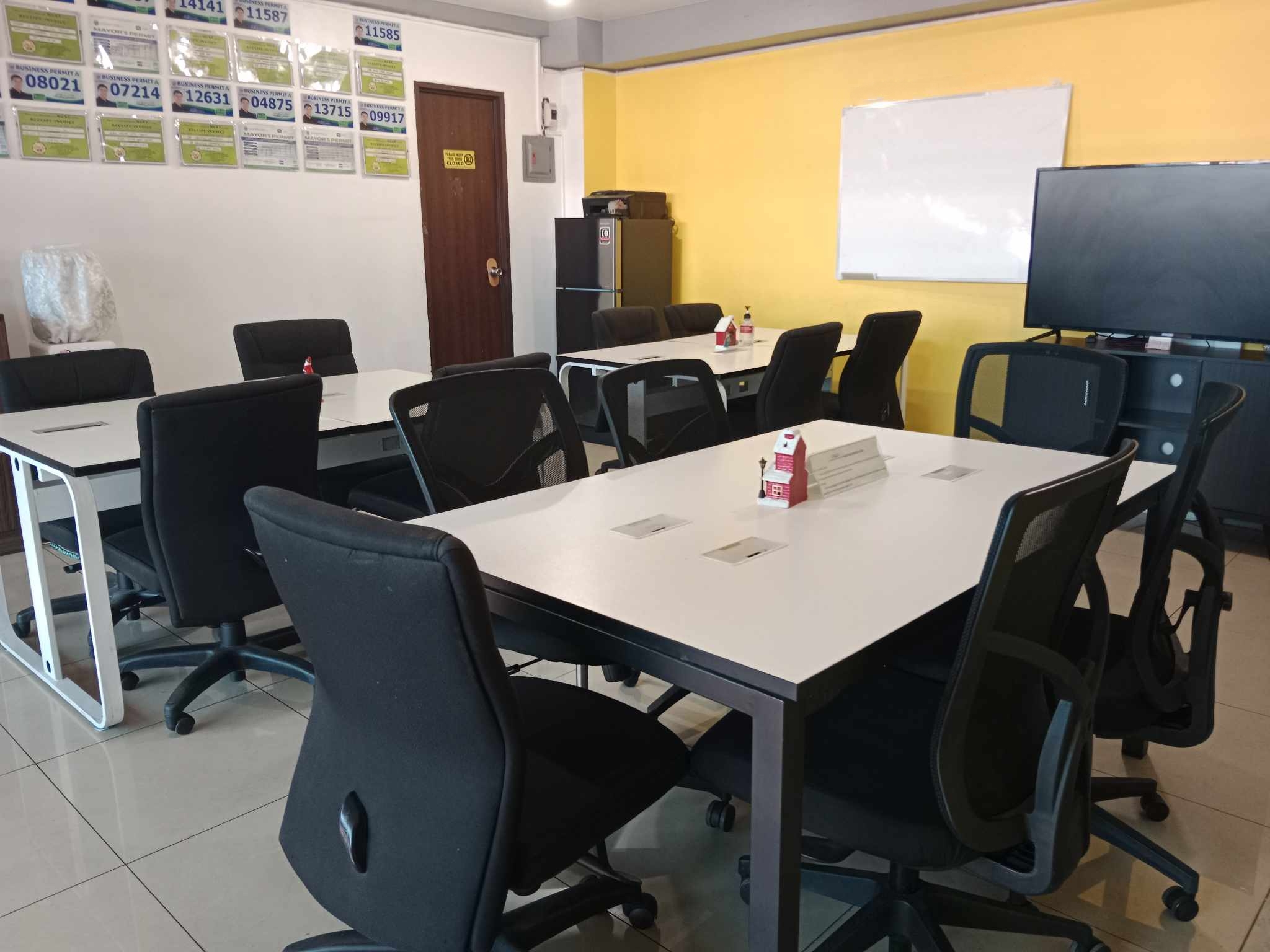 CoWork Central Space image 5