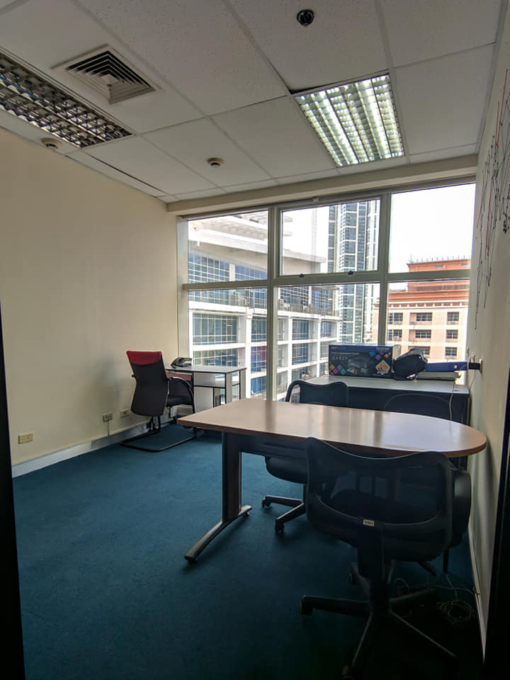 Comfortable Office Space at the French Chamber of Commerce image 2